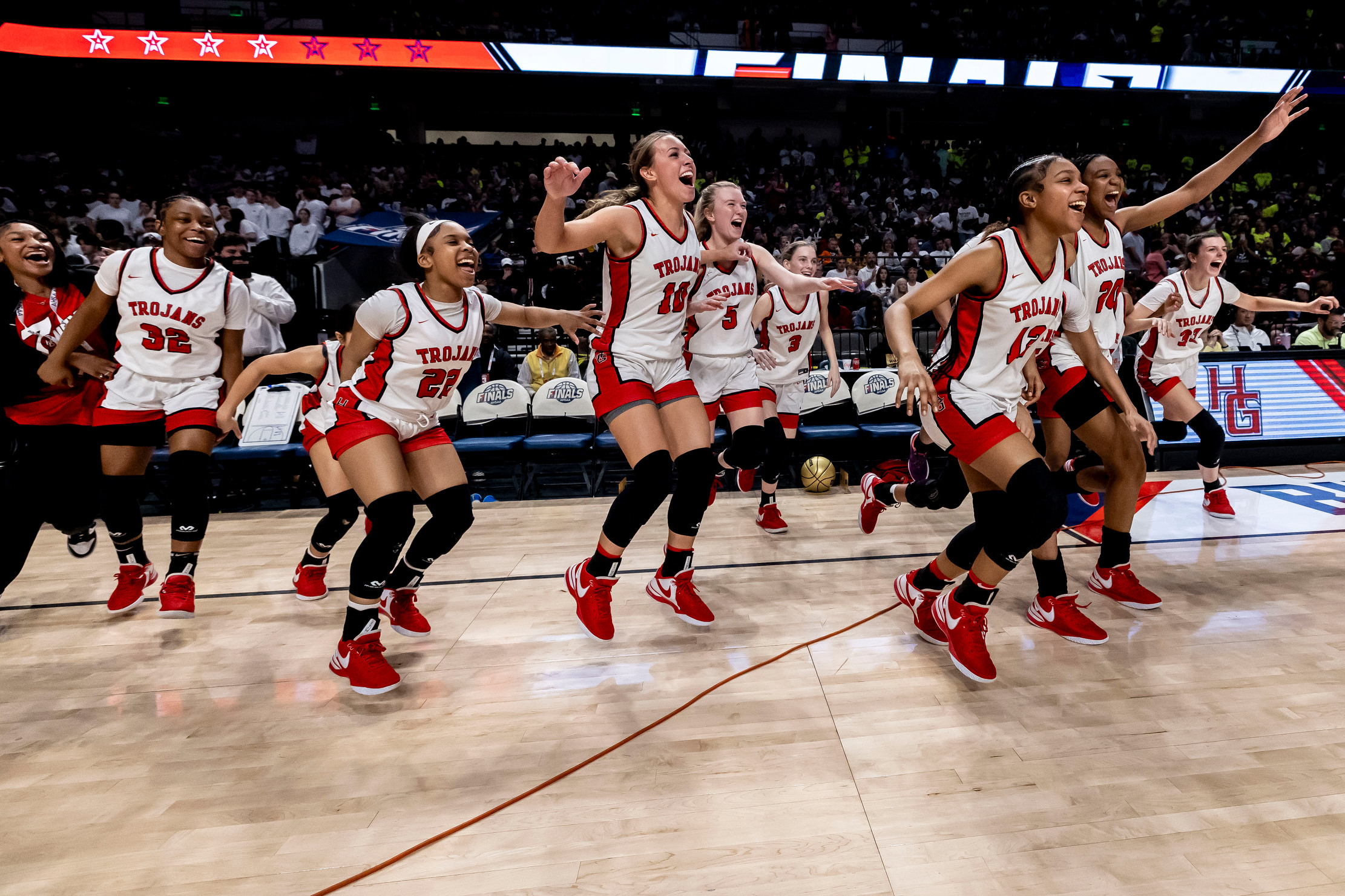 Class 6A Girls final: Hazel Green whips Huffman, climbs stairway