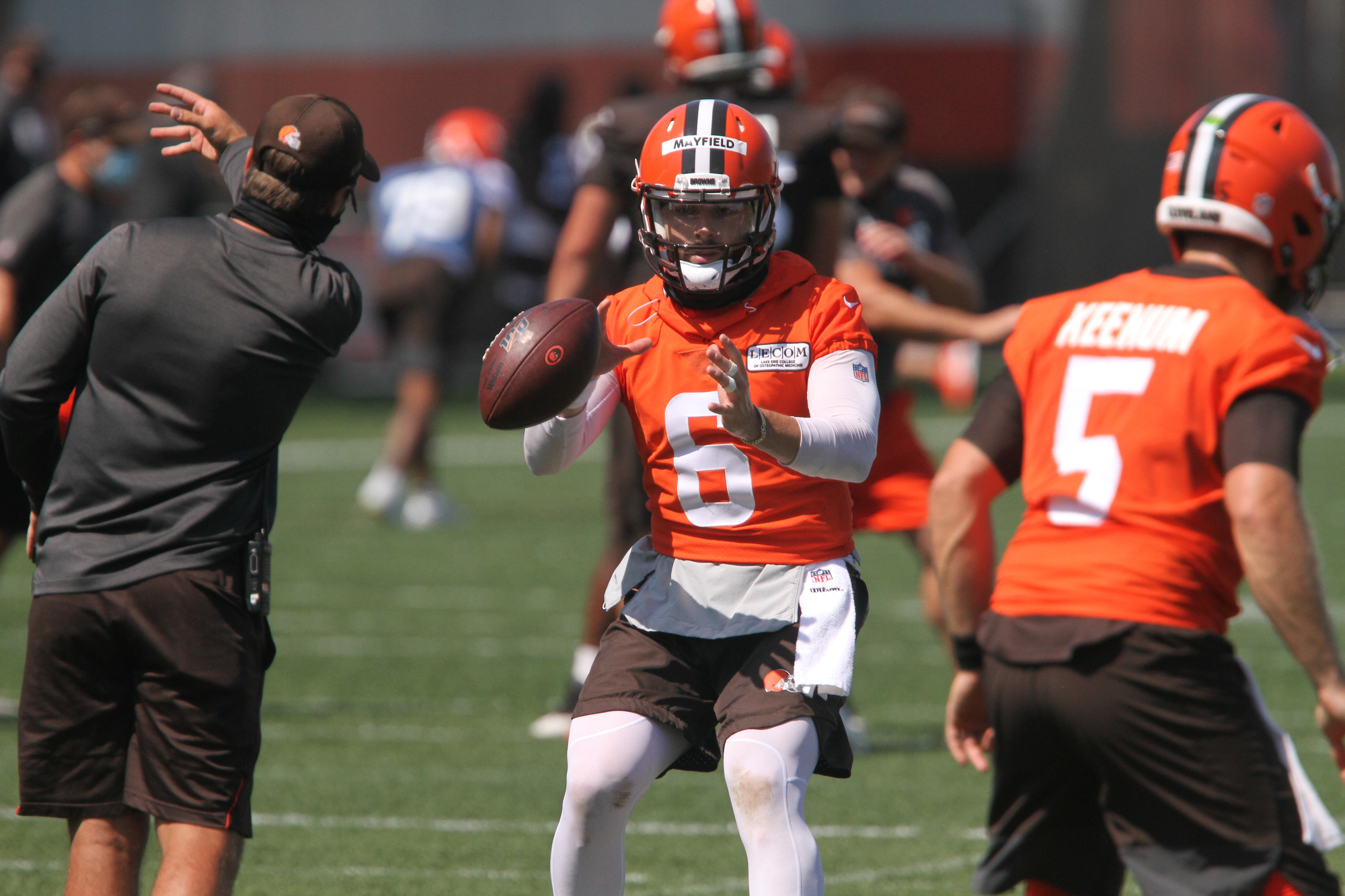 Browns' Myles Garrett practices after foot issue; tackle Jack Conklin is in  concussion protocol Ohio & Great Lakes News - Bally Sports