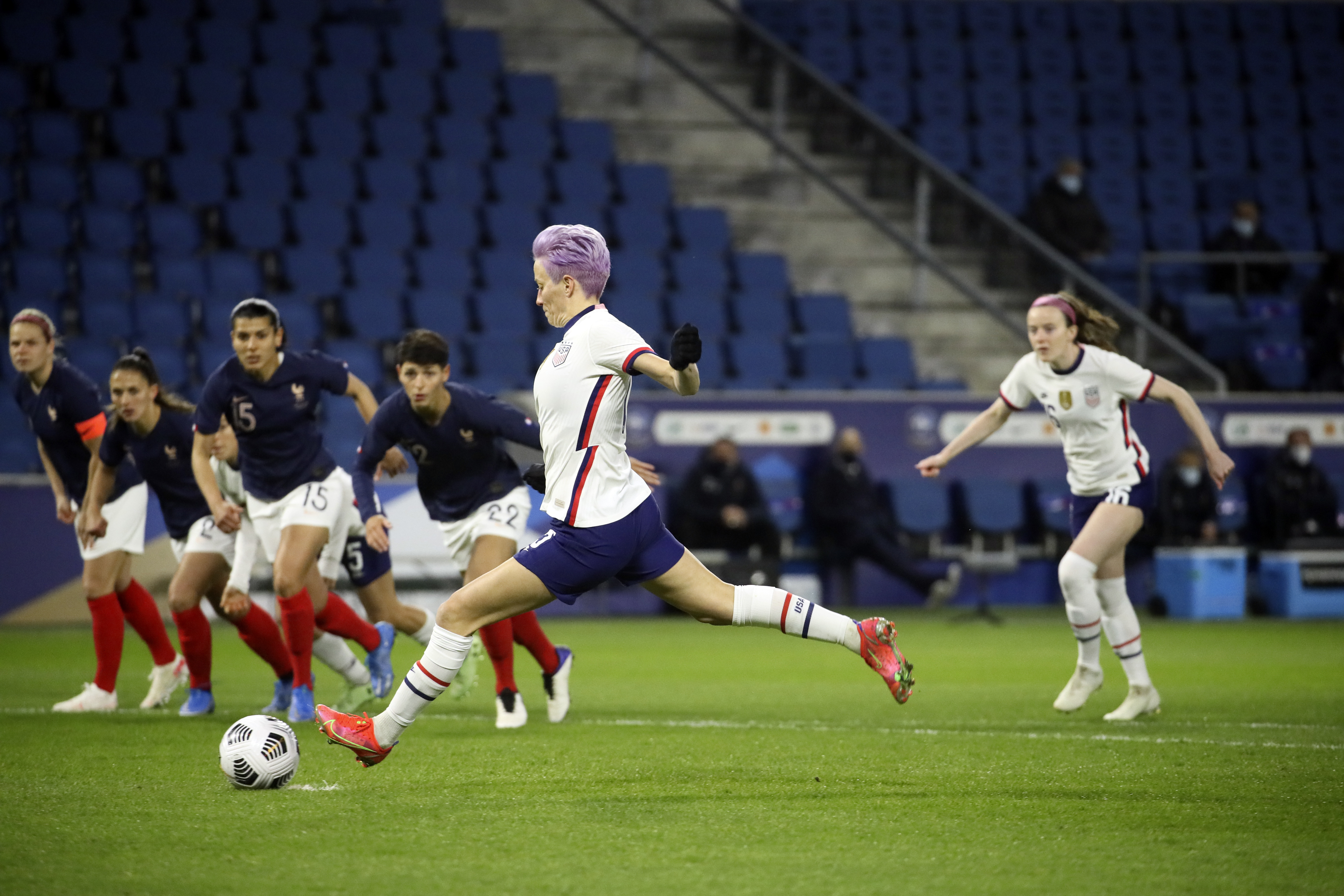 Megan Rapinoe Alex Morgan Score As U S Women S Soccer Team Beats France 2 0 Oregonlive Com