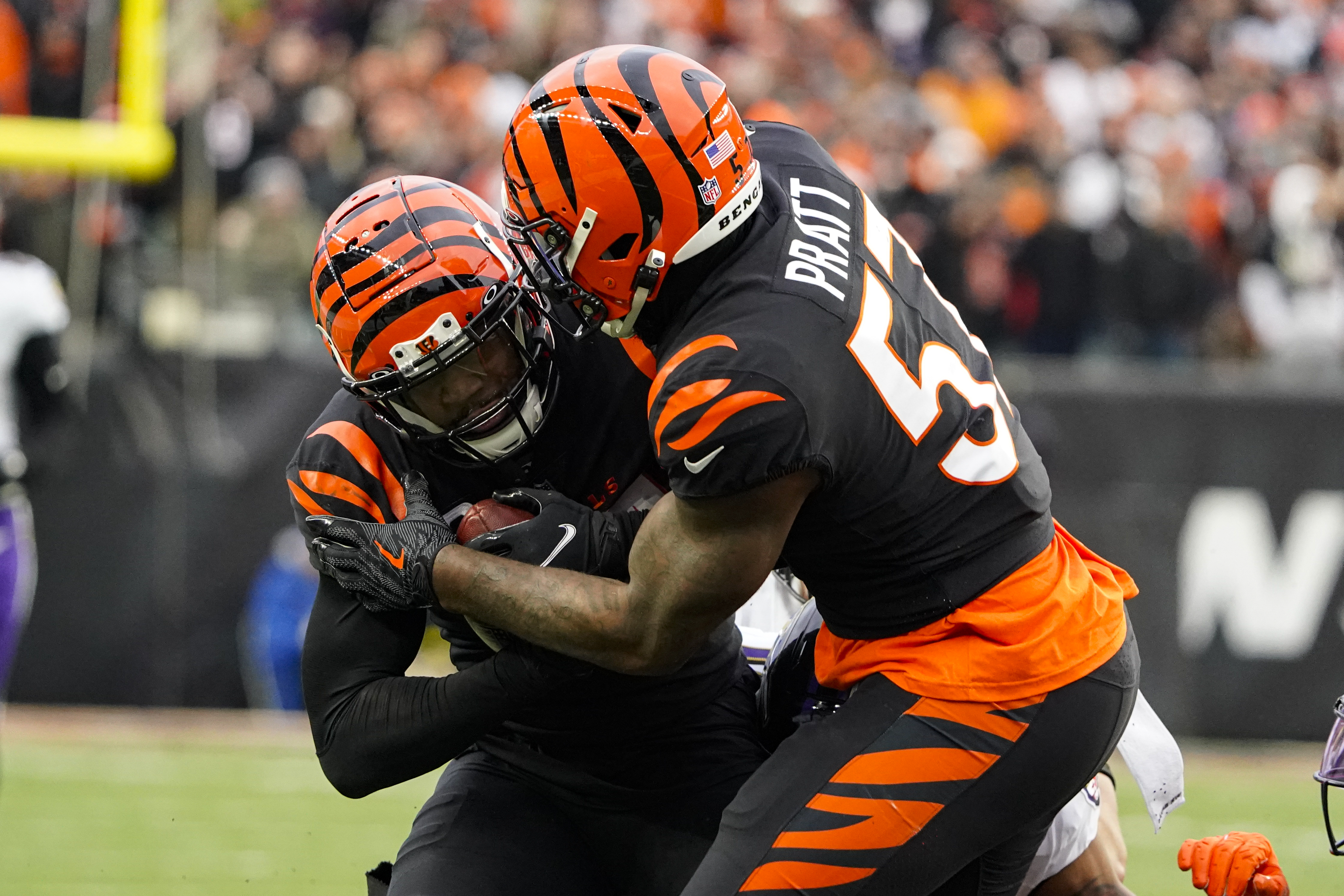 Cincinnati Bengals guard Alex Cappa (65) lines up for the play during an  NFL football game against the Kansas City Chiefs, Sunday, Dec. 4, 2022, in  Cincinnati. (AP Photo/Emilee Chinn Stock Photo - Alamy