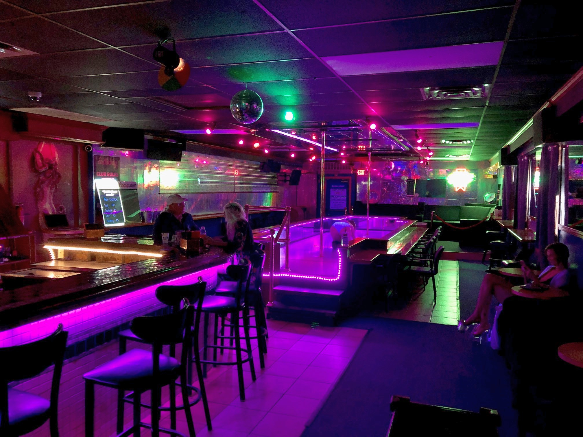 Alabama strip clubs open, not revealing pandemic lap dance policy.