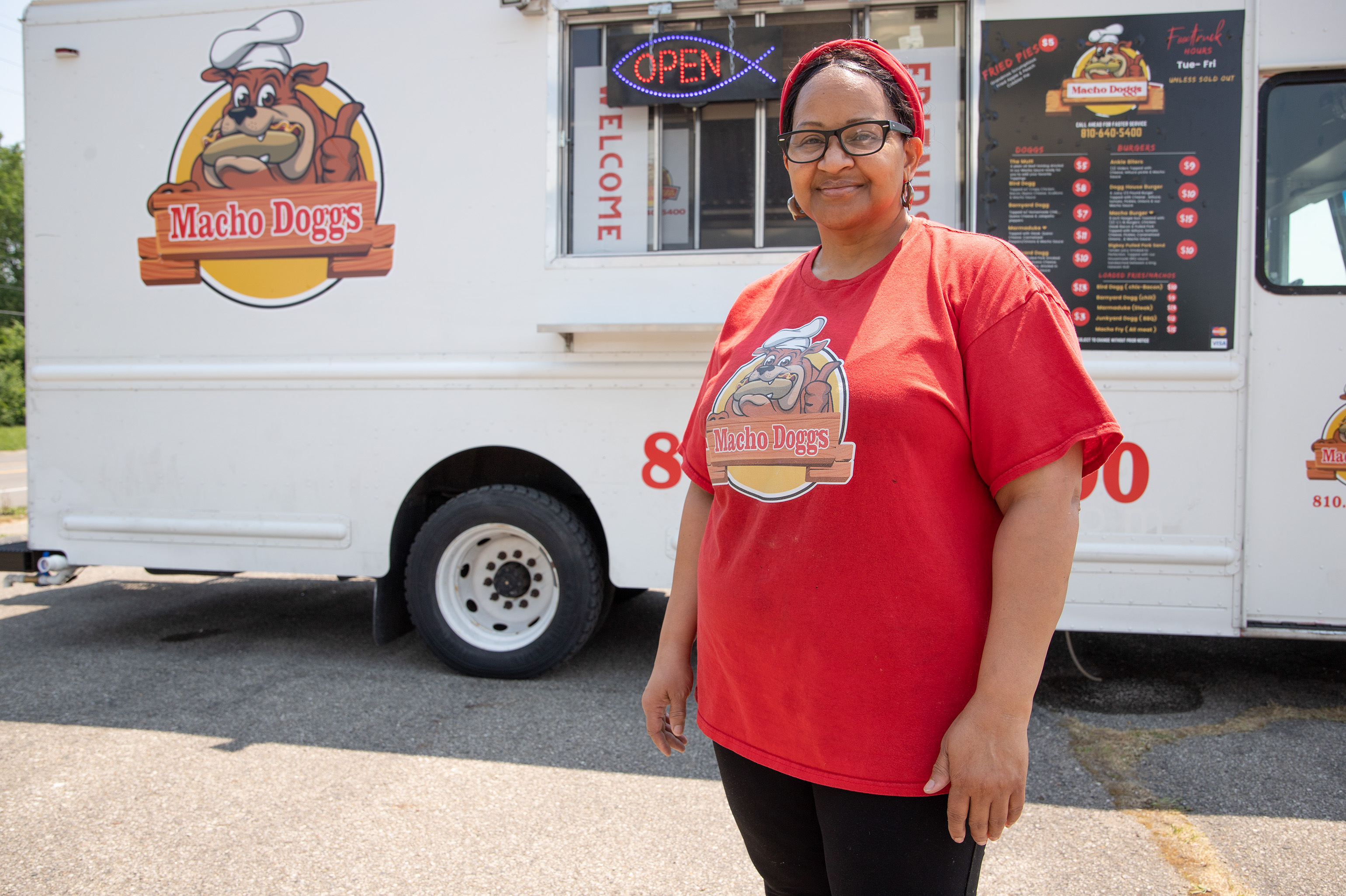 c&j smack your lips food truck CJ's Wings the Broaster Kings - Los Angeles Rolling Joint Food Truck |