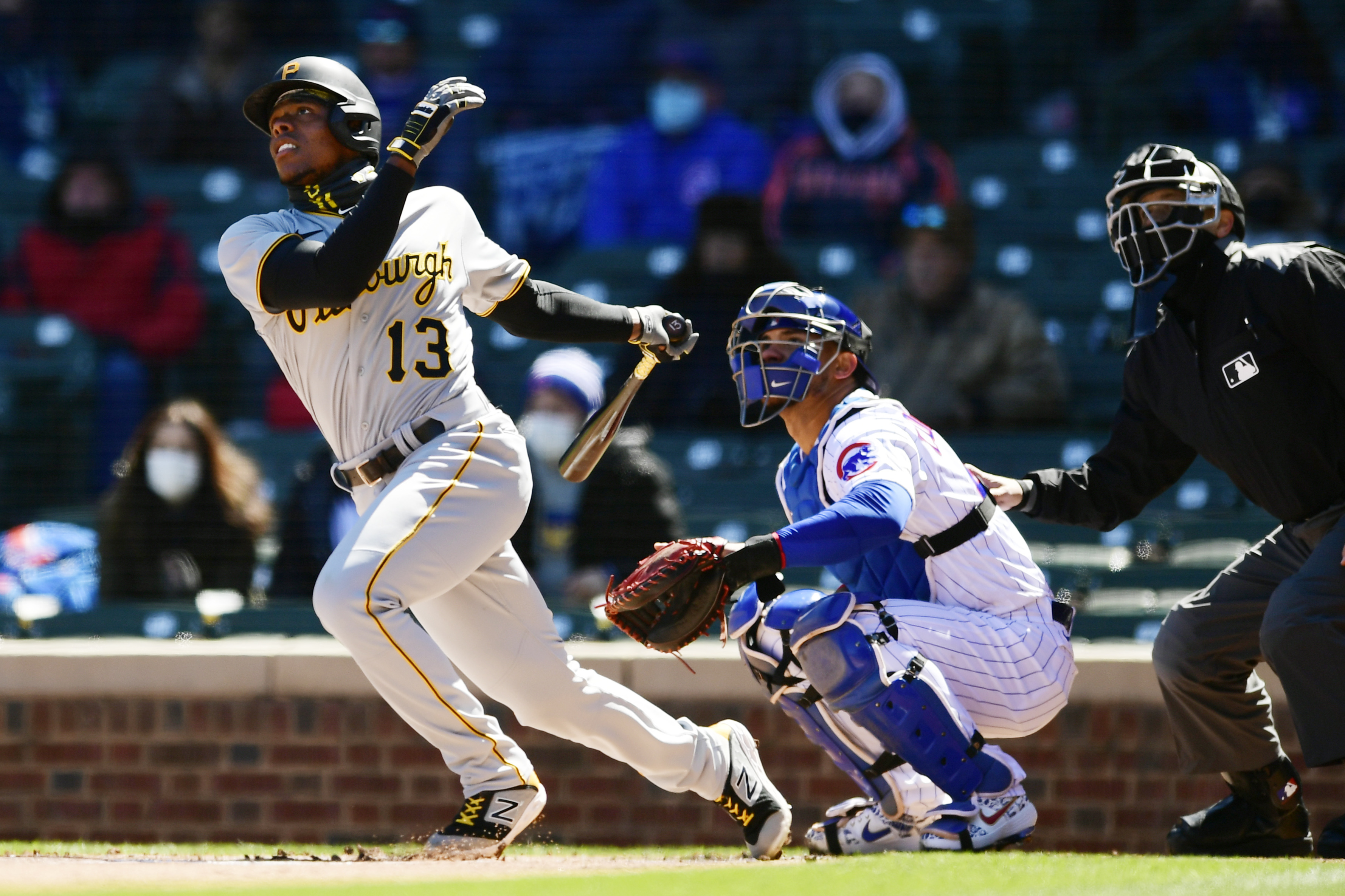 Chicago Cubs beat Pittsburgh Pirates 3-2, notch 5th straight win