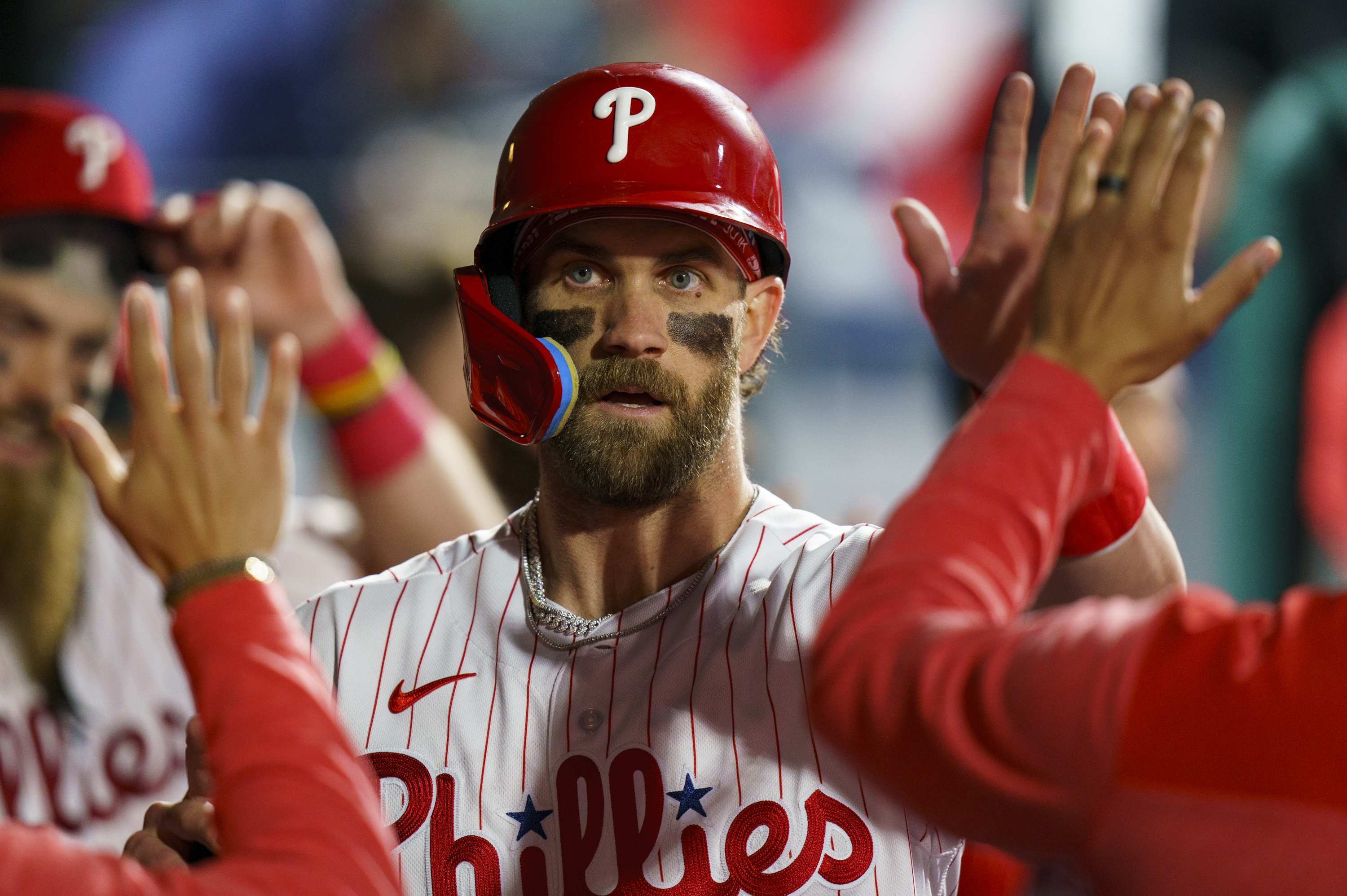 Phillies star Bryce Harper makes his pitch to Philadelphia Eagles