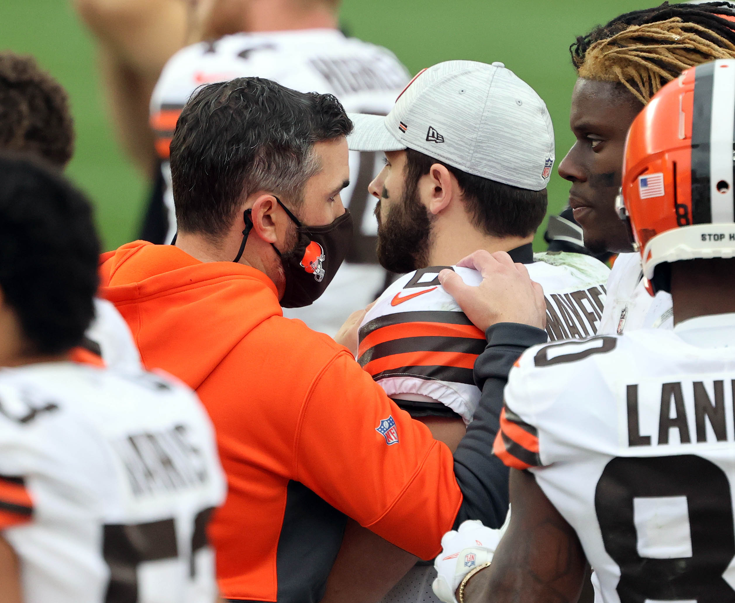 Cincinnati, OH, USA. 25th Nov, 2018. Cleveland Browns quarterback Baker  Mayfield (6) takes a snap in a game between the Cleveland Browns and the  Cincinnati Bengals on November 25, 2018 at Paul