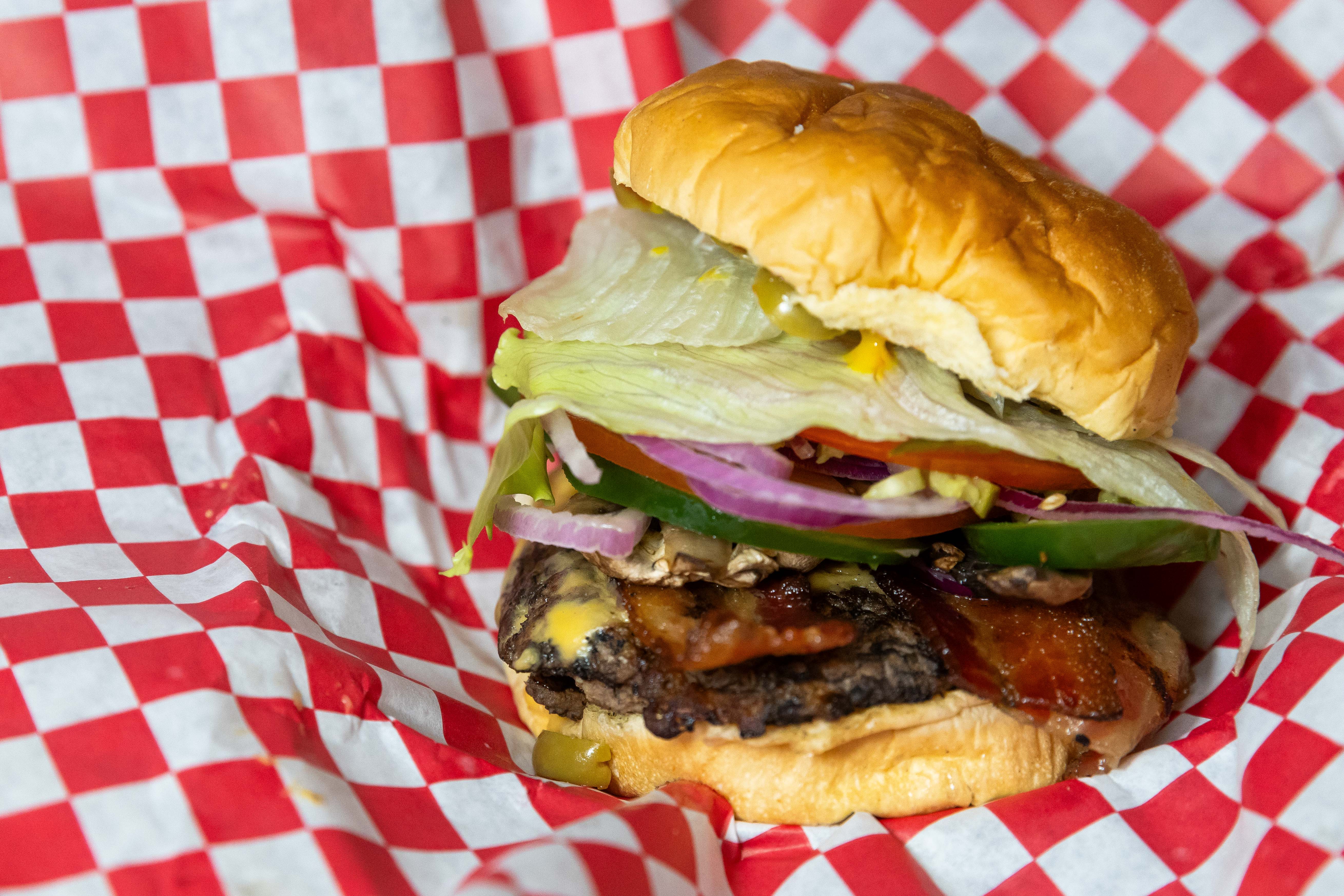 Russet Burbank Cheese Burger RBB ハンバーガー