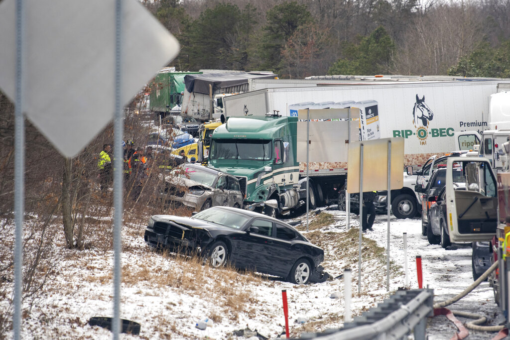 Six Killed in Chain-Reaction Crash on Missouri Interstate - The New York  Times