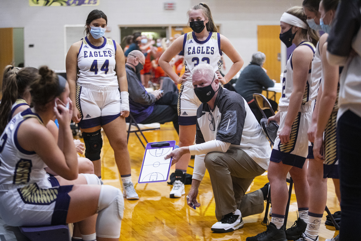 Schoolcraft girls basketball defeats Gobles 4526