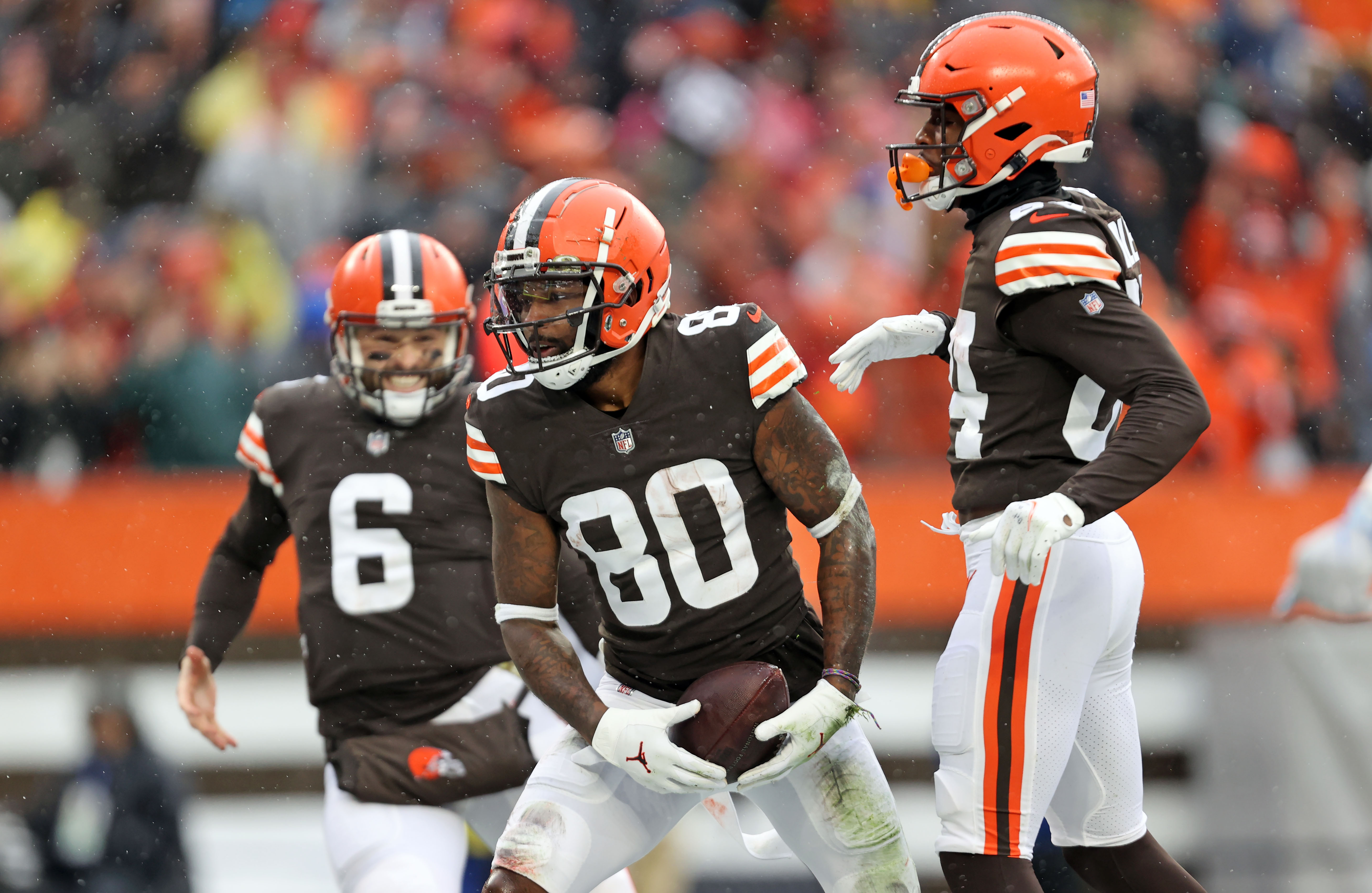 Nick Chubb lifts Cleveland Browns to ugly win over Lions