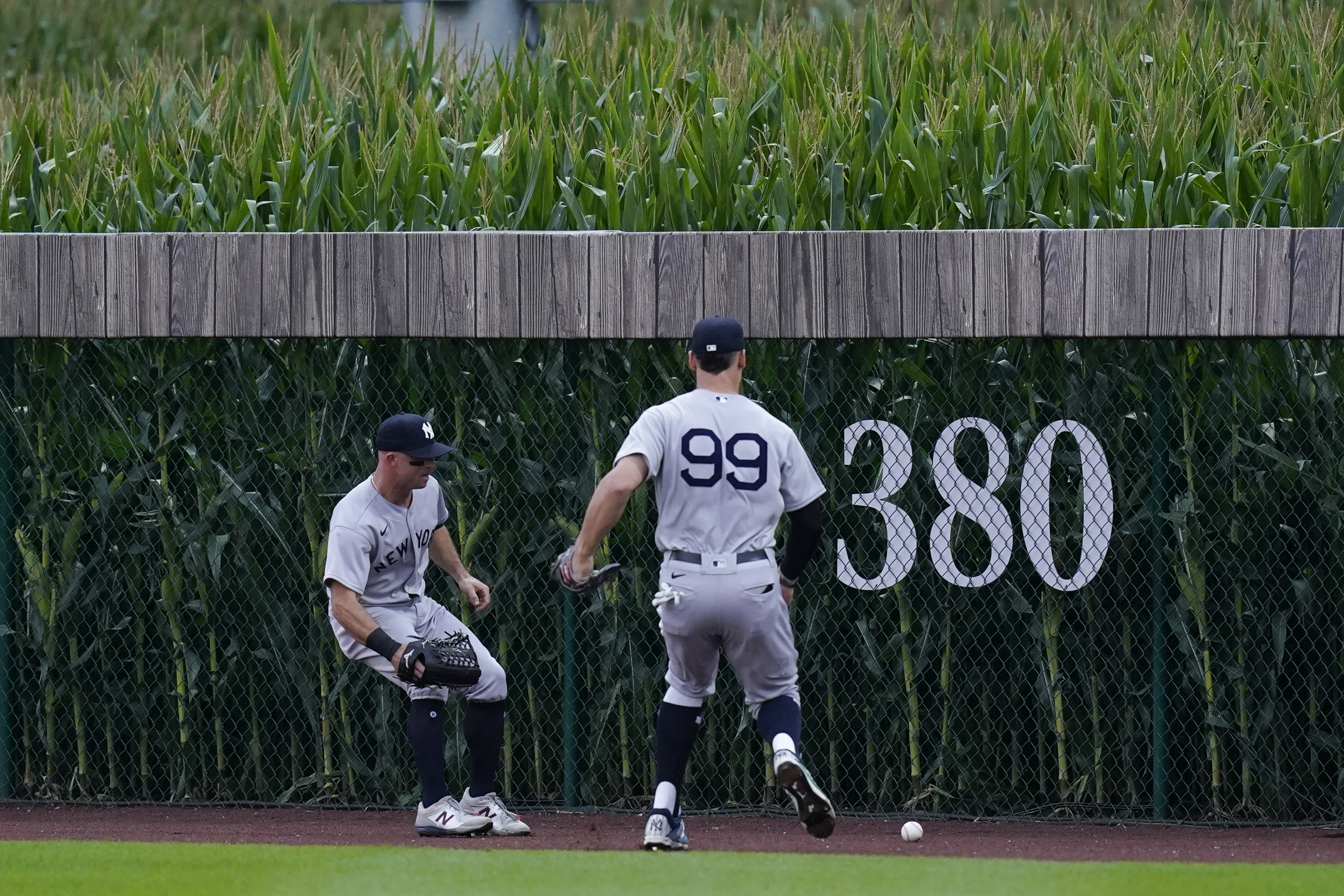 Giancarlo Stanton home run for Yankees at Field of Dreams