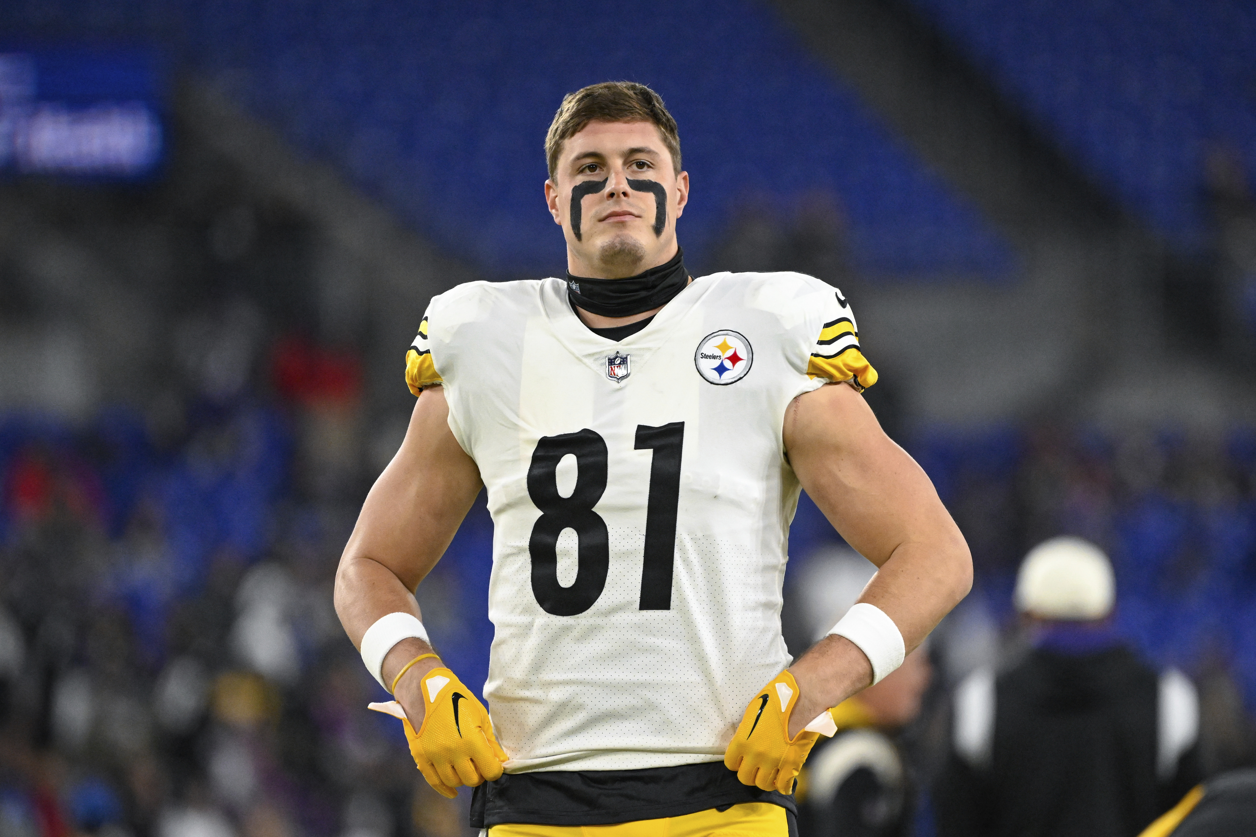 Ex-Michigan QB turned tight end cut by Steelers after 4 years in NFL 