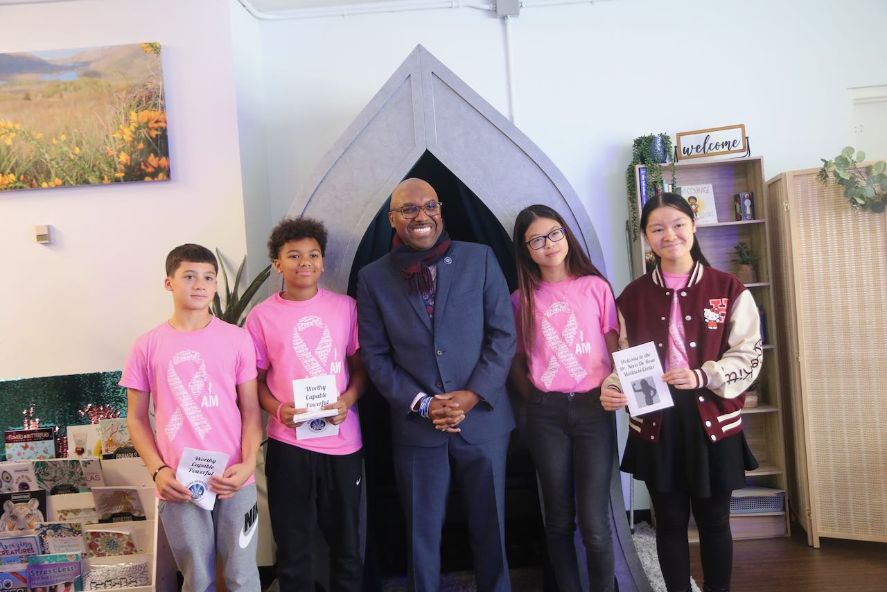 I.S. 7 opens new wellness room dedicated to former principal - silive.com