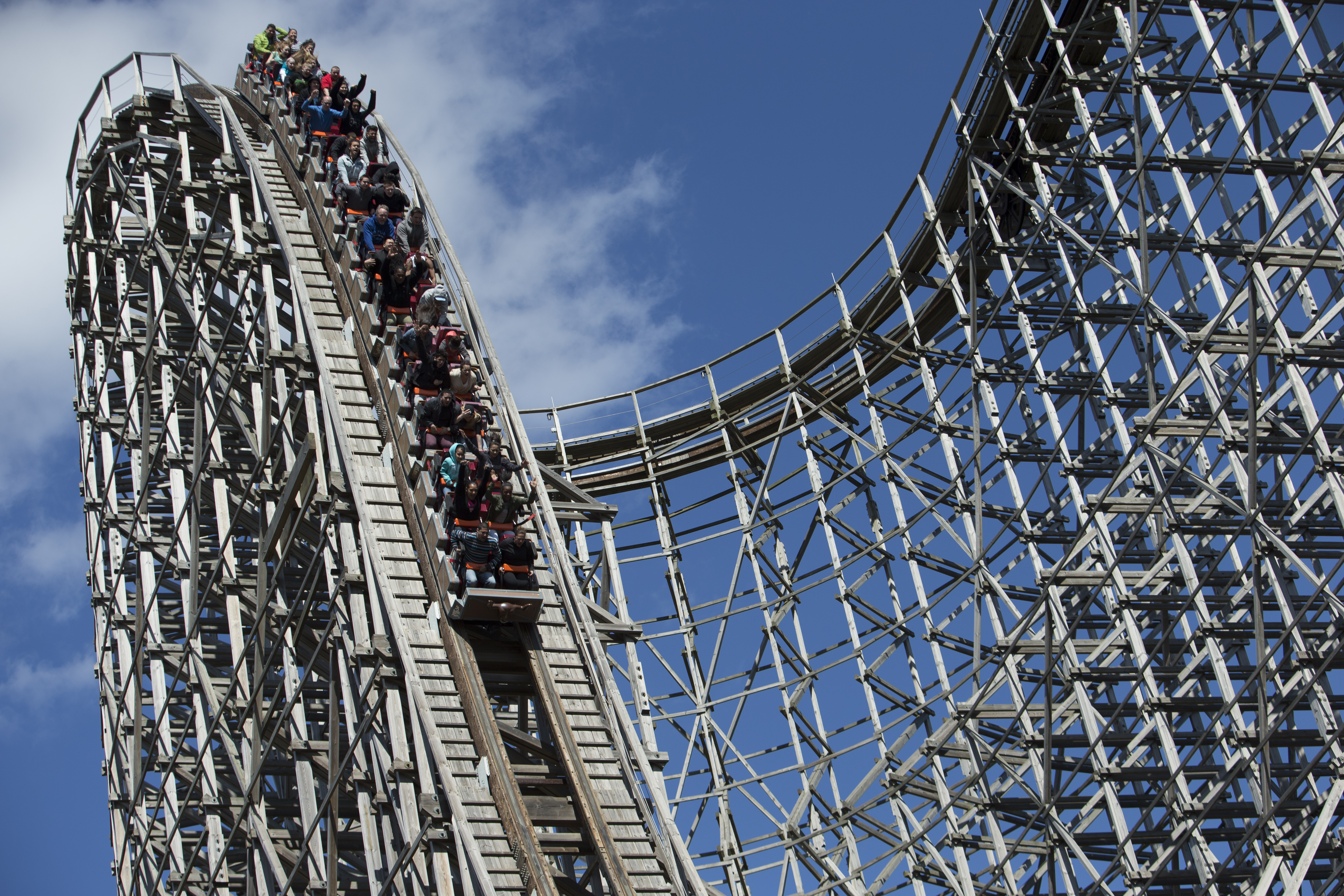 El Toro roller coaster at Six Flags closed indefinitely due to structural  damage - nj.com