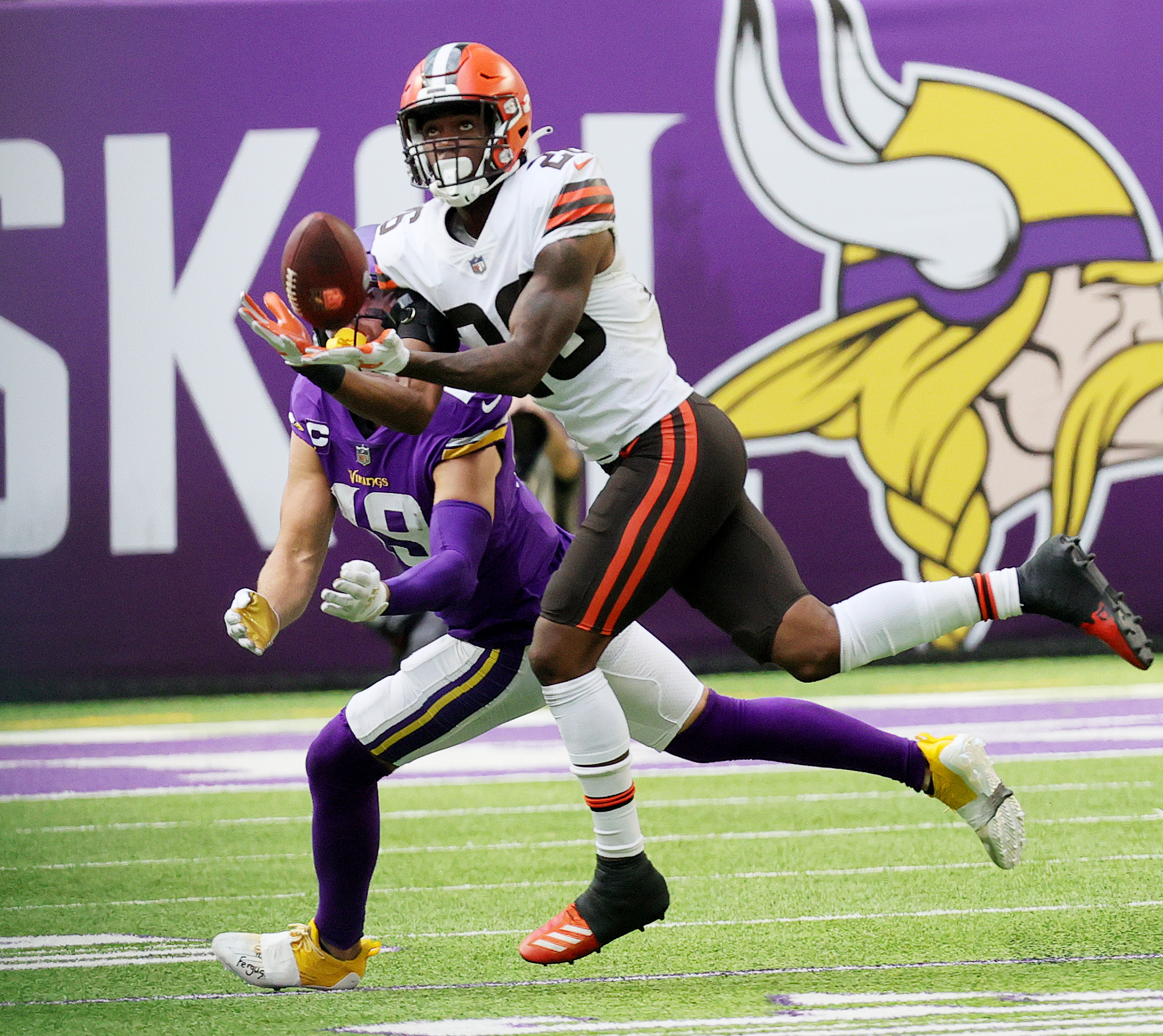 Greedy Williams intercepts Baker Mayfield during Day 2 of Browns