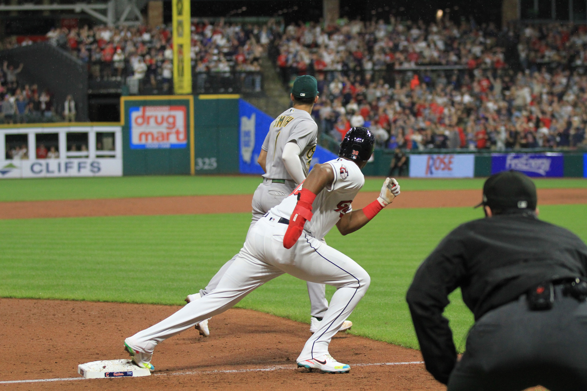 Oscar Gonzalez, Guardians chase another win vs. A's