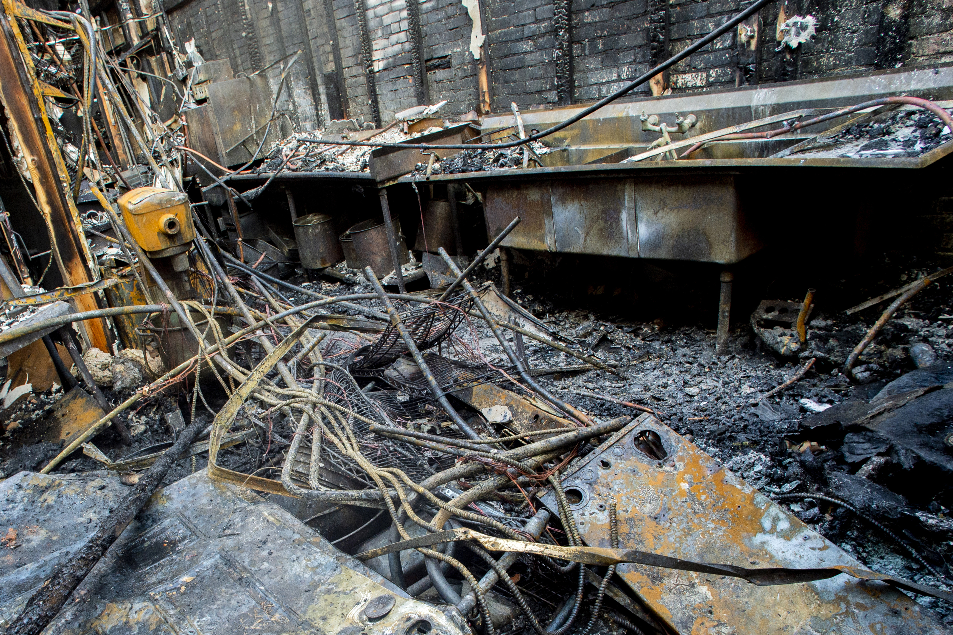 Overnight fire ravages Lula's Louisiana Cookhouse in Owosso, officials ...