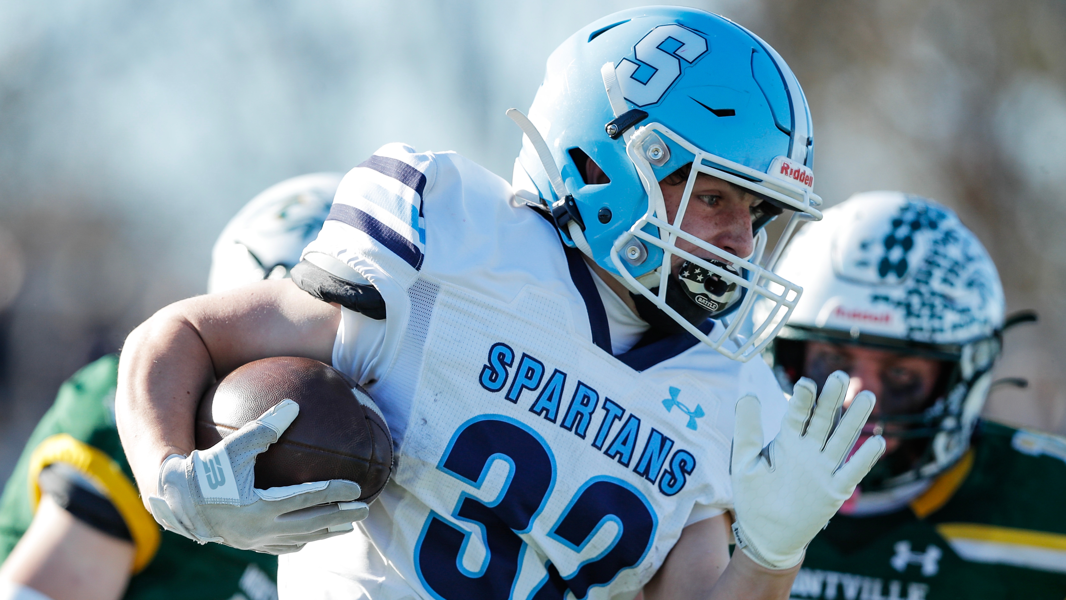 Her eyes held a secretA knowing glance