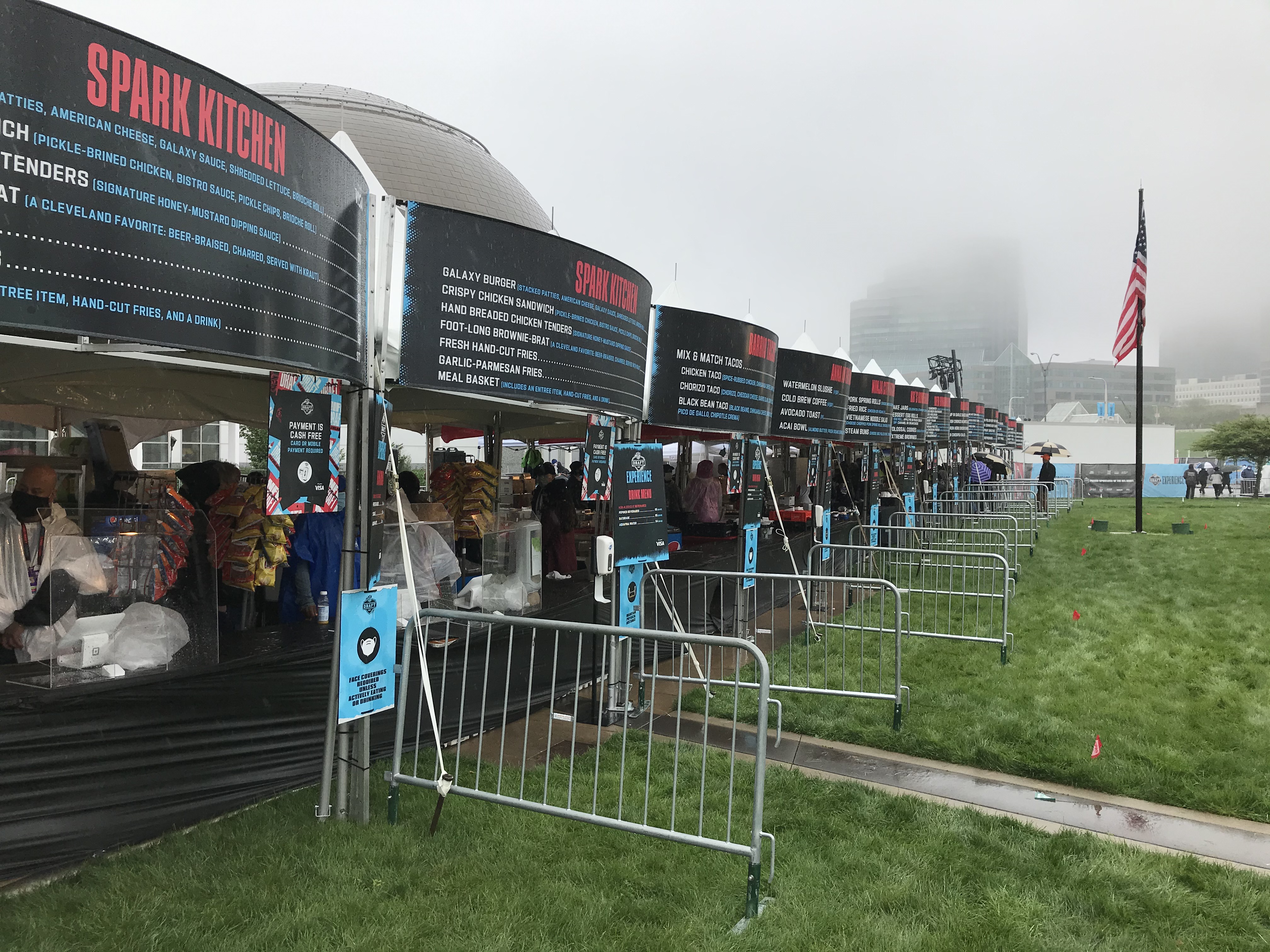 NFL Draft's Day 1 kicks off with local food, NFL Experience, photo ops -  and high-priced parking (photos) 