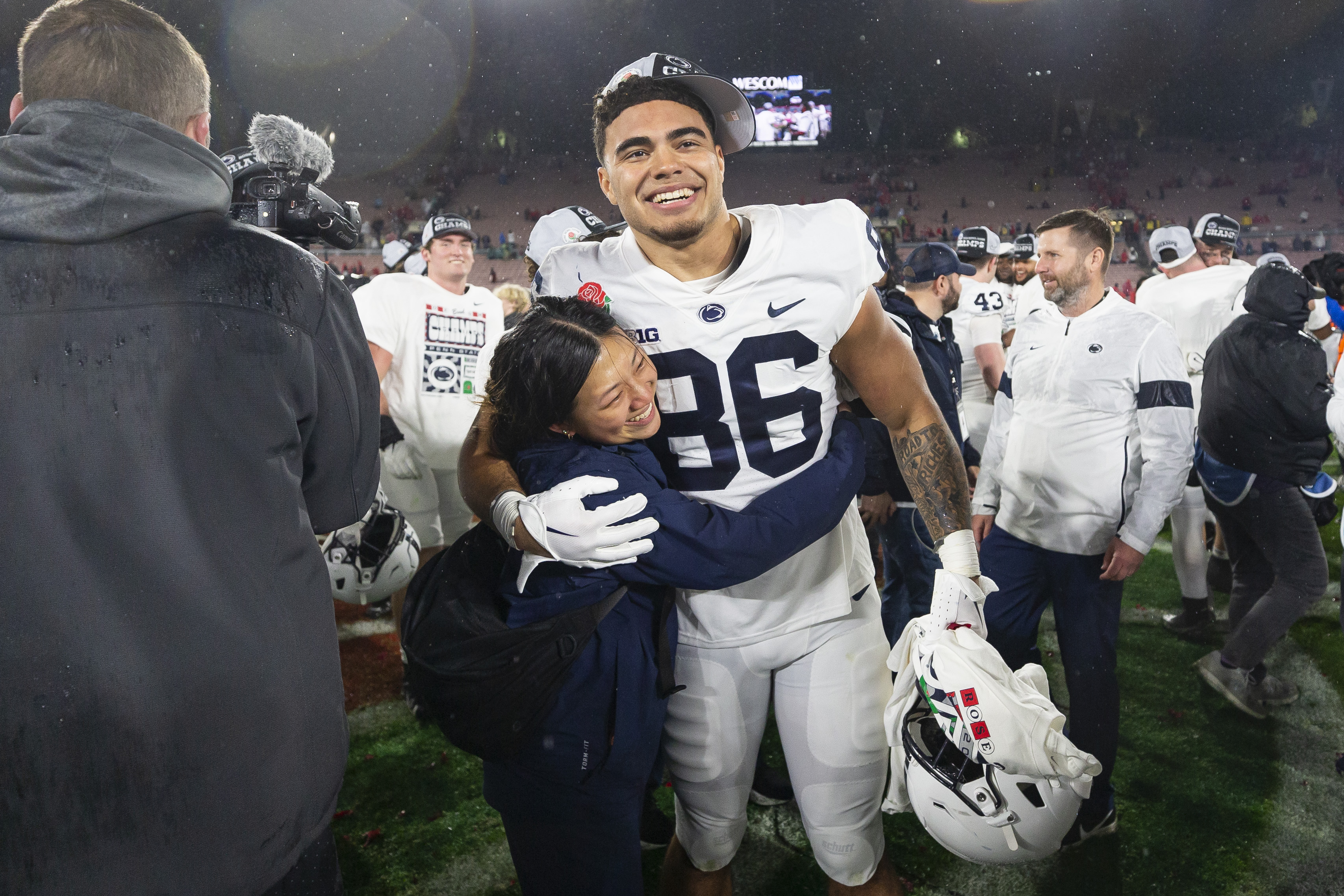 Penn State Tight End Brenton Strange Declares for the NFL Draft - Black  Shoe Diaries