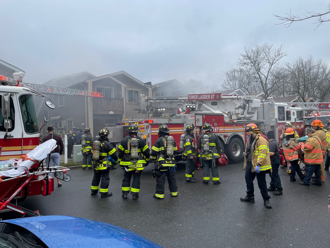FDNY responds to massive house fire in Staten Island’s Annadale section ...