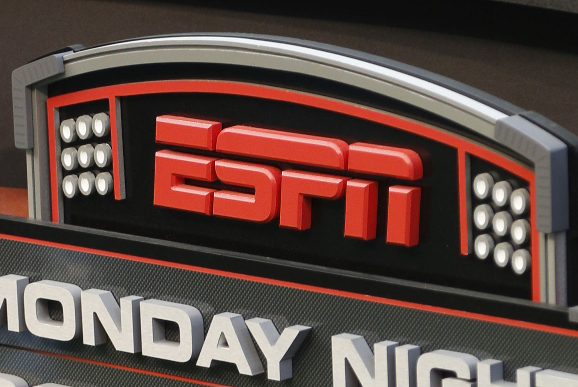 Here's how Spectrum customers can still watch ESPN without cable for free 