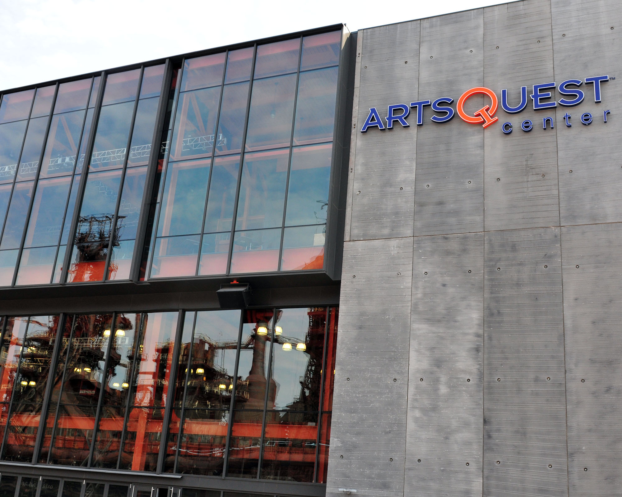 ArtsQuest and Lehigh Valley Apparel Creations bringing first wrestling  event to SteelStacks - lehighvalleylive.com