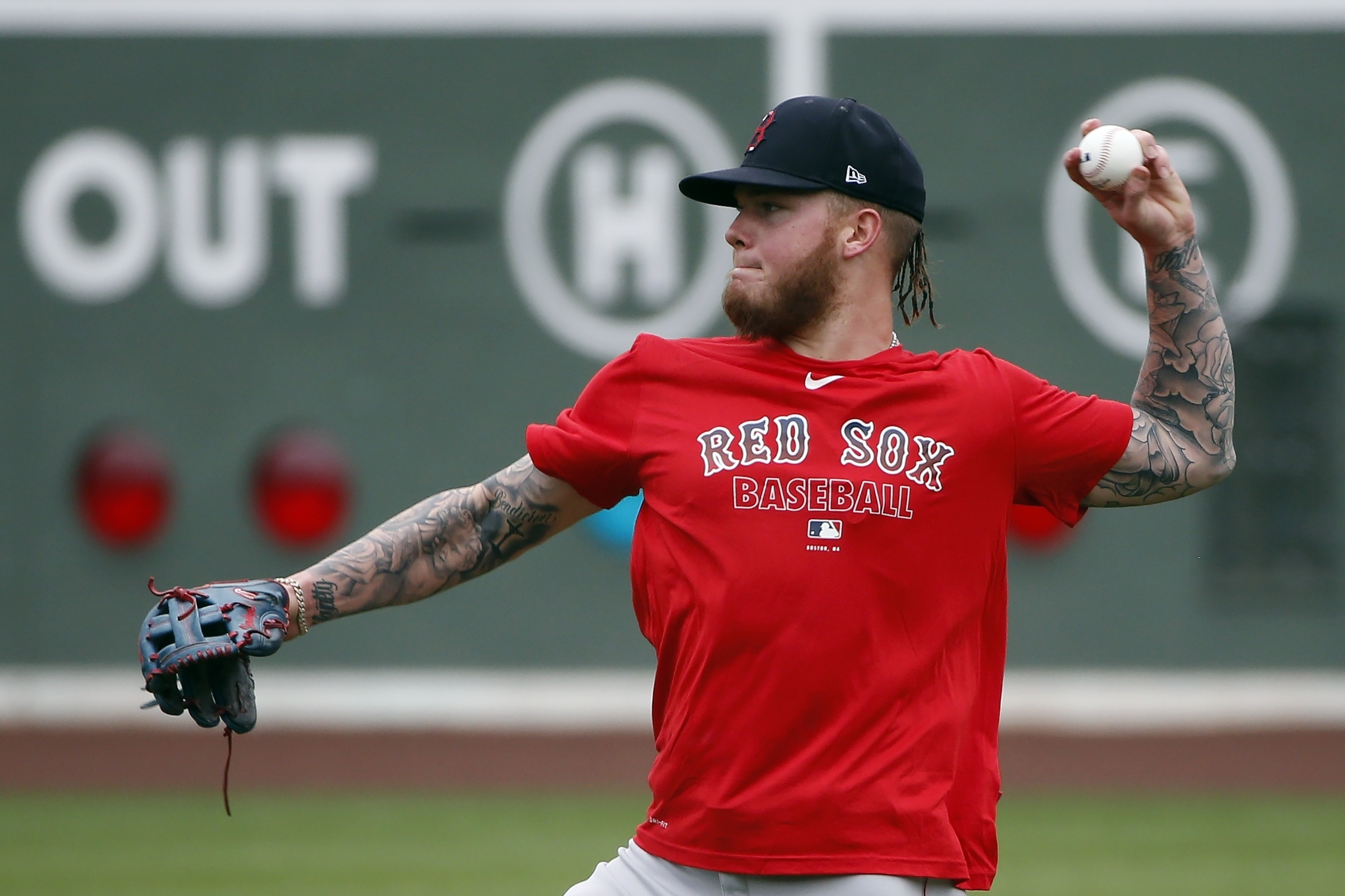 Red Sox OF Alex Verdugo explains why he wears special Boston chain