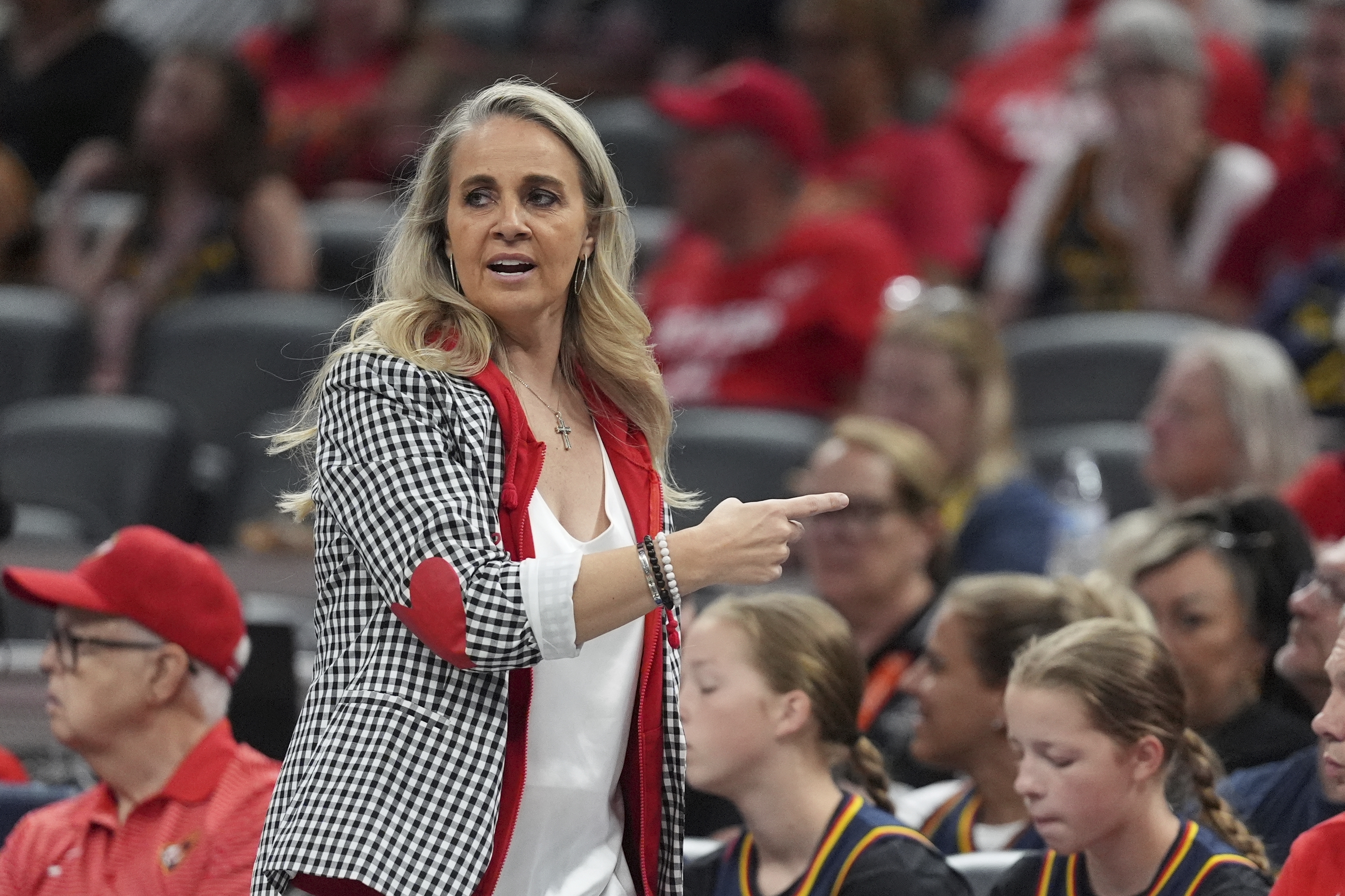 Becky Hammon doubles down on Jalen Brunson comment, tries to 'piss off Knicks fans again' - nj.com