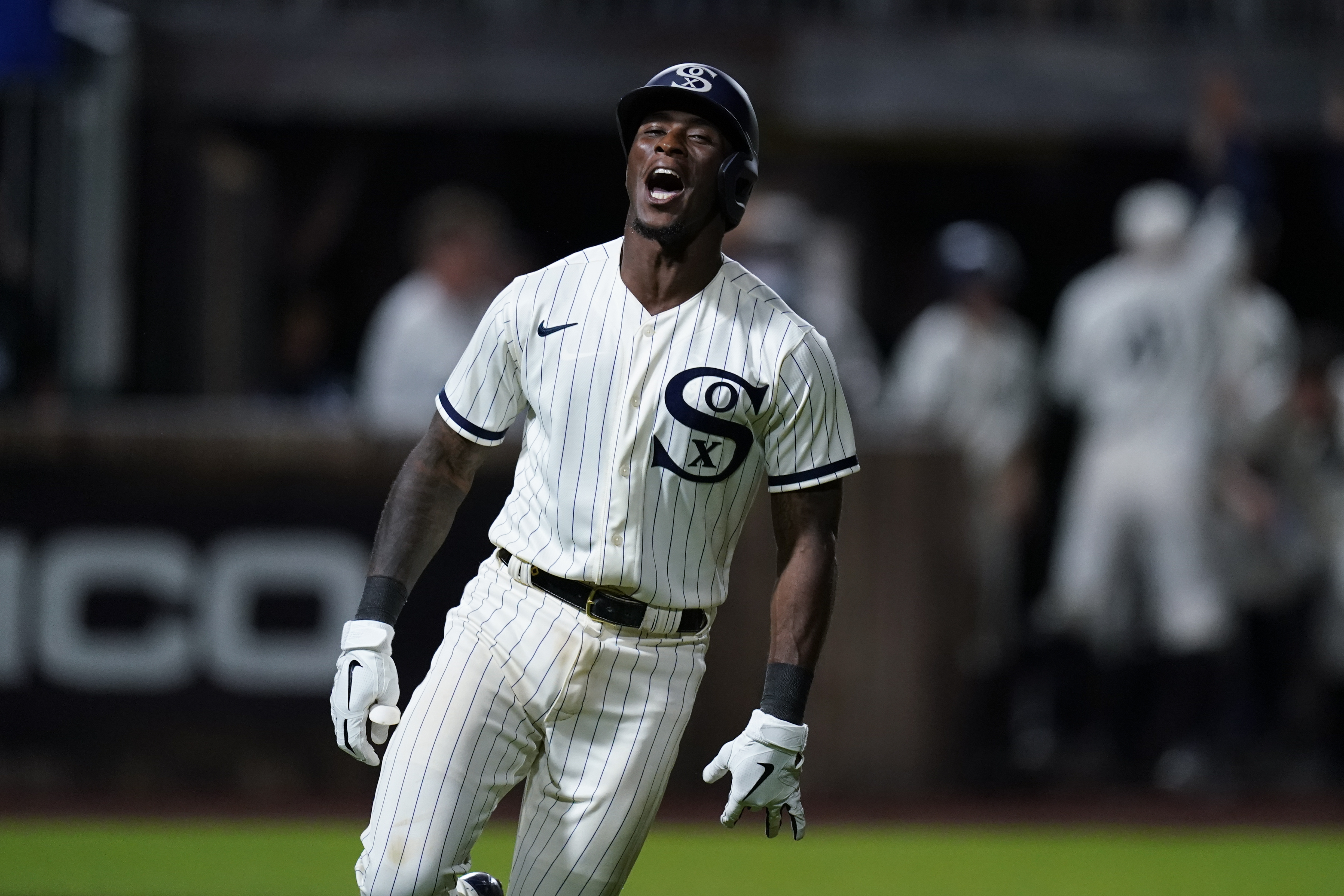 Tim Anderson's home run ends Field of Dreams game with White Sox victory 