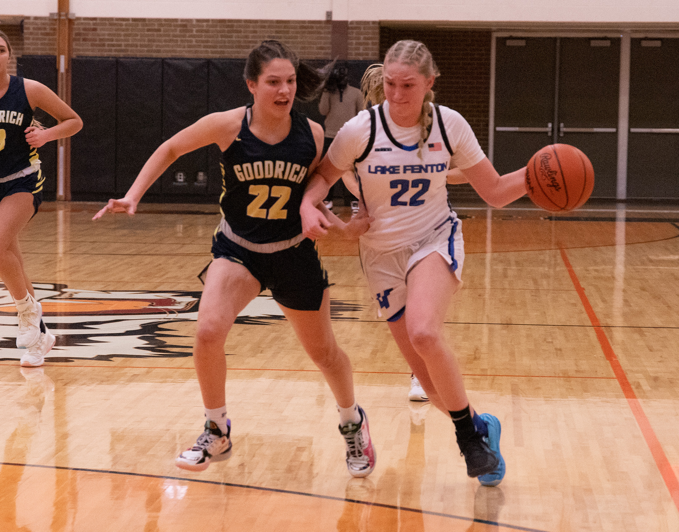 Lake Fenton defeats Goodrich 4138 in the Girls Basketball Metro League Championship game