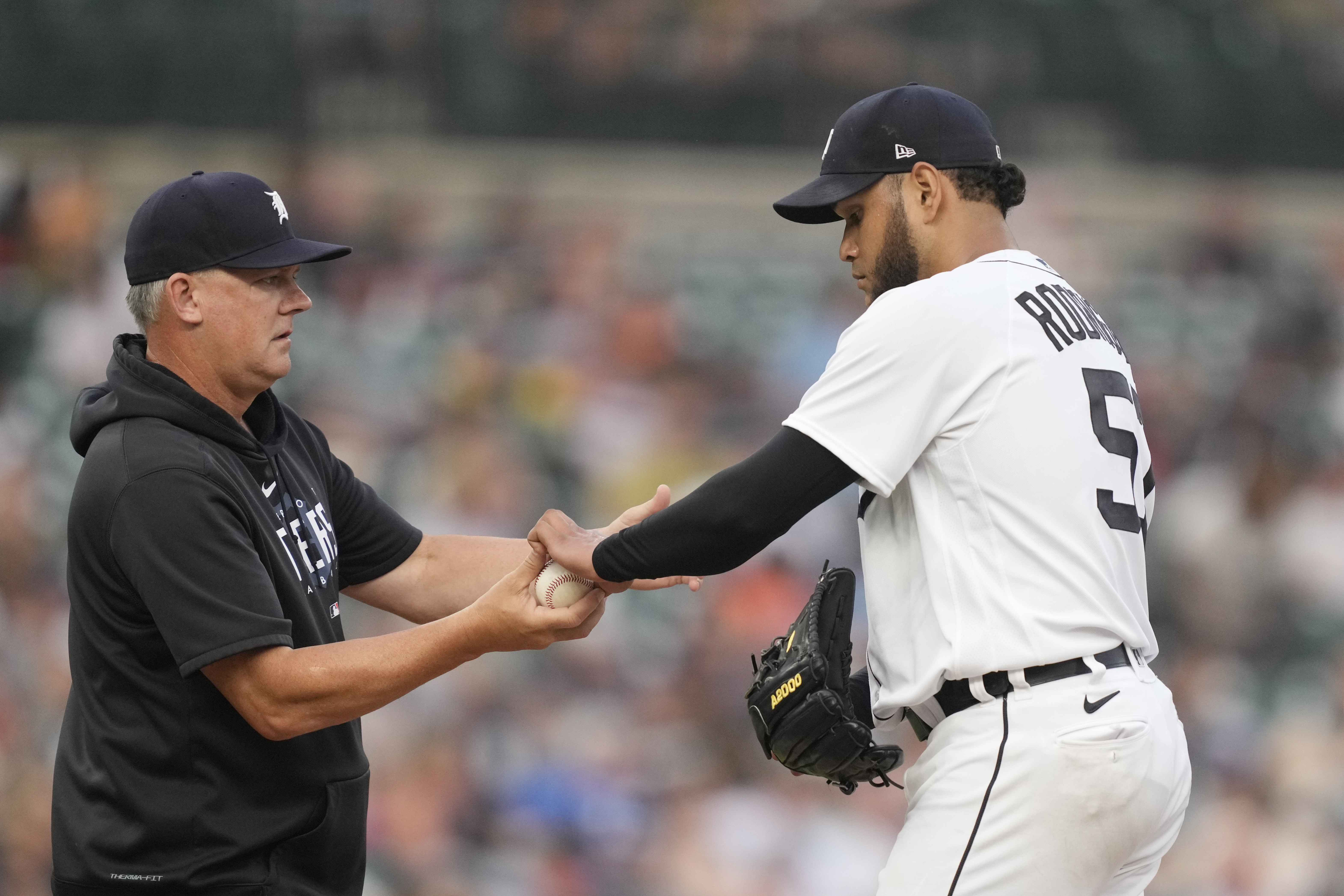 Eduardo Rodriguez blocks trade to Dodgers, remains with Tigers past deadline