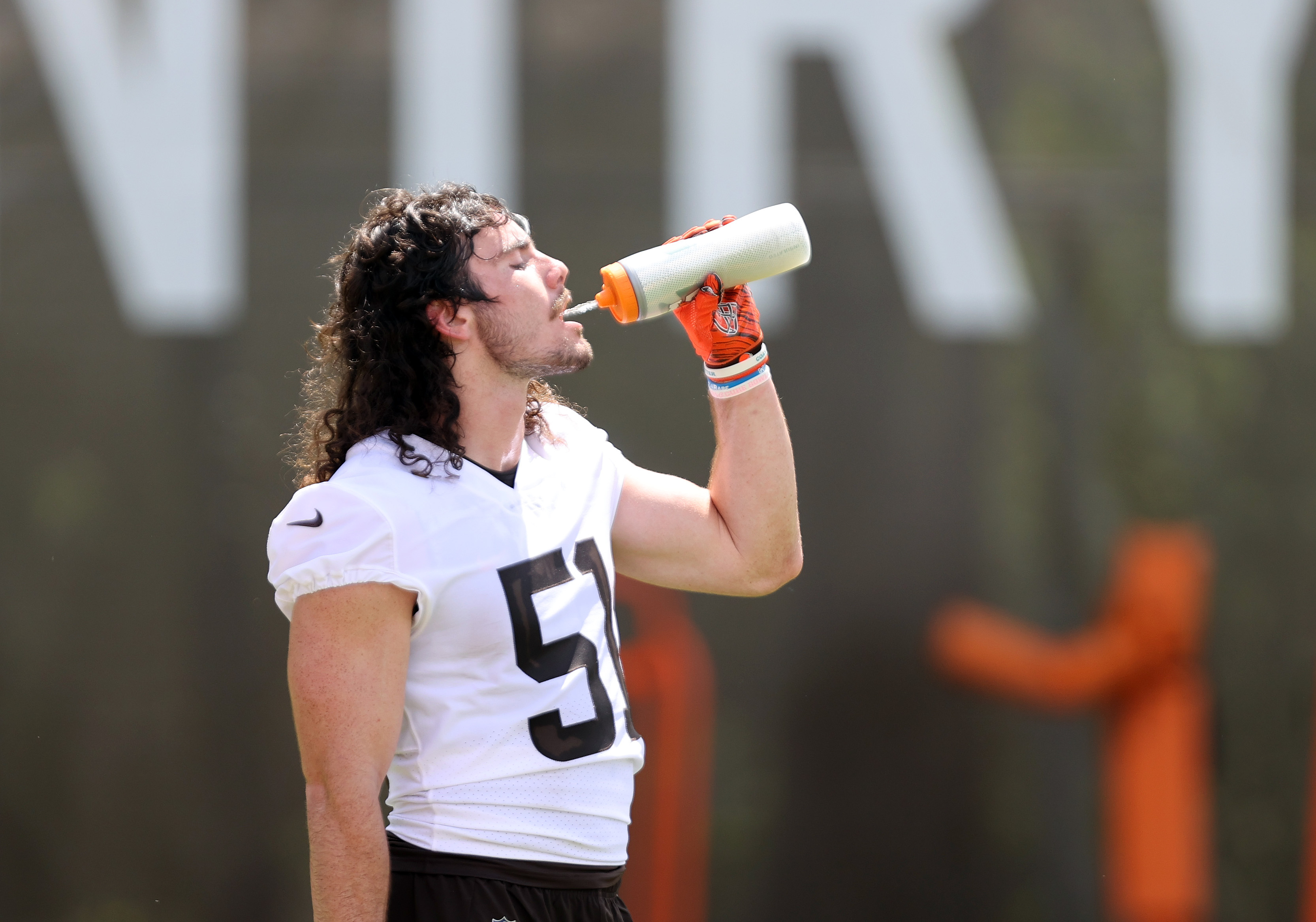 Kicking it: Browns rookie York gets advice from Phil Dawson