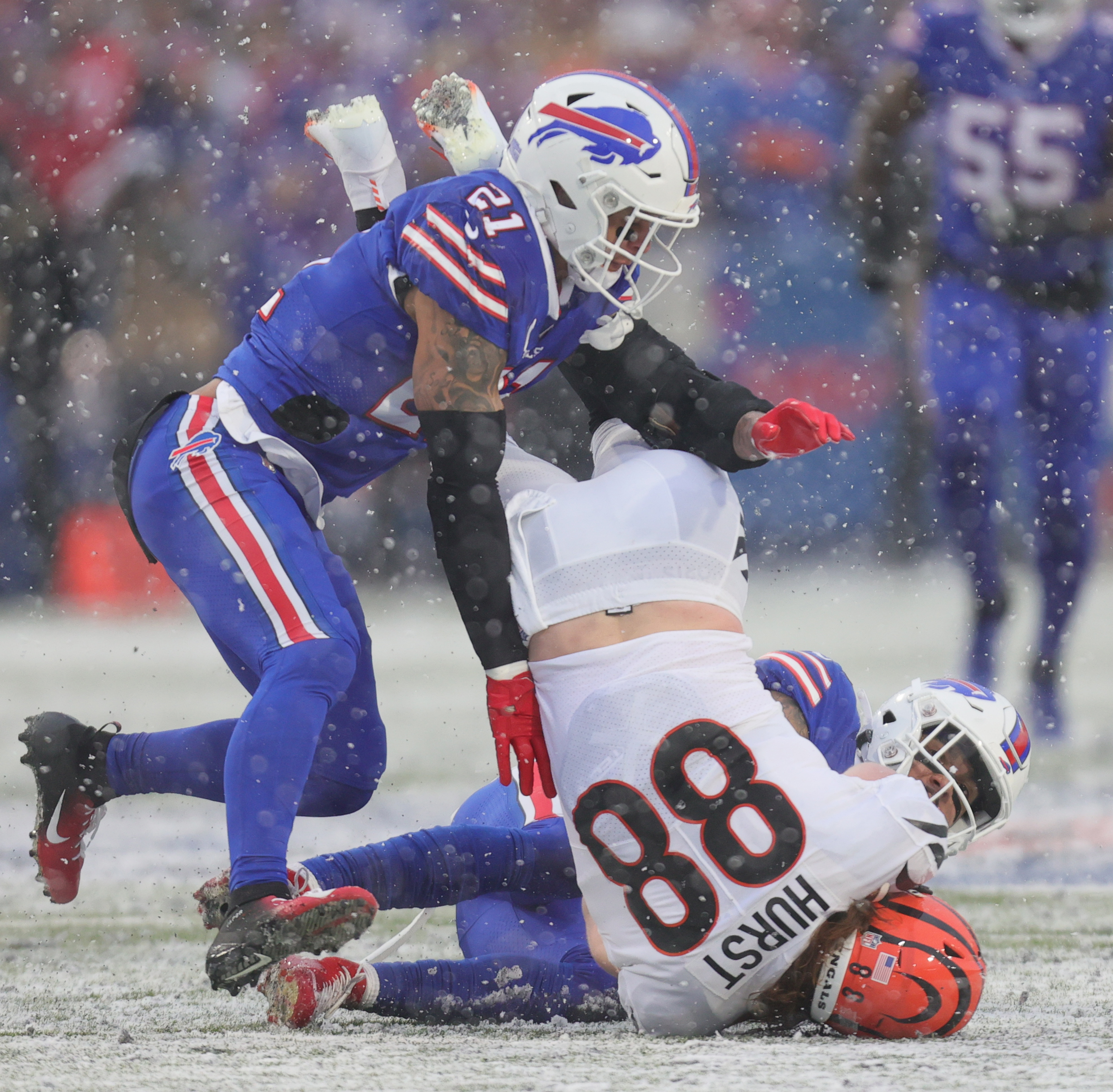 How did Buffalo Bills land Micah Hyde in free agency? Ask the