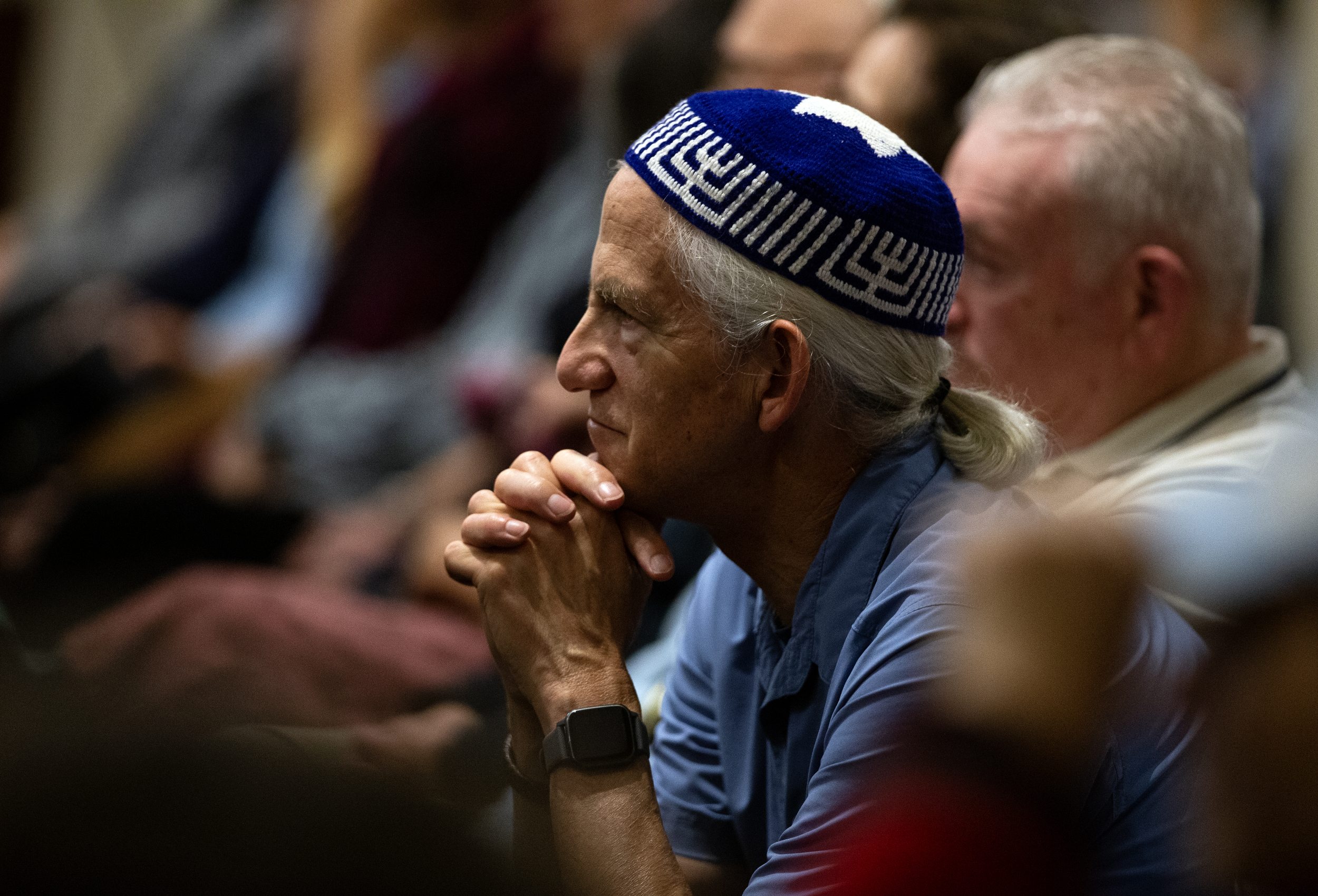 Neveh Shalom community gathering in solidarity with Israel - oregonlive.com
