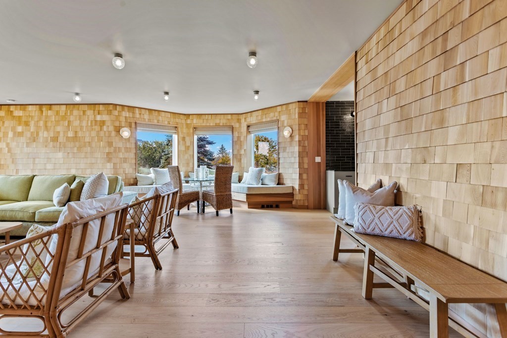 House of the Week Condo offers yearround waterfront living