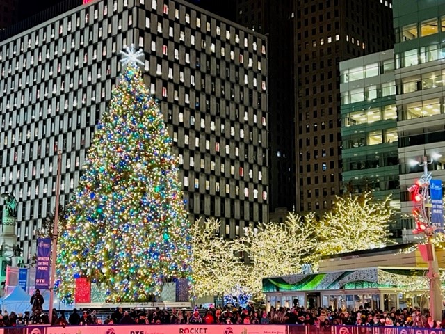 Michigan S Own Rockefeller Center Has Majestic Christmas Tree Ice Skating Holiday Markets Mlive Com