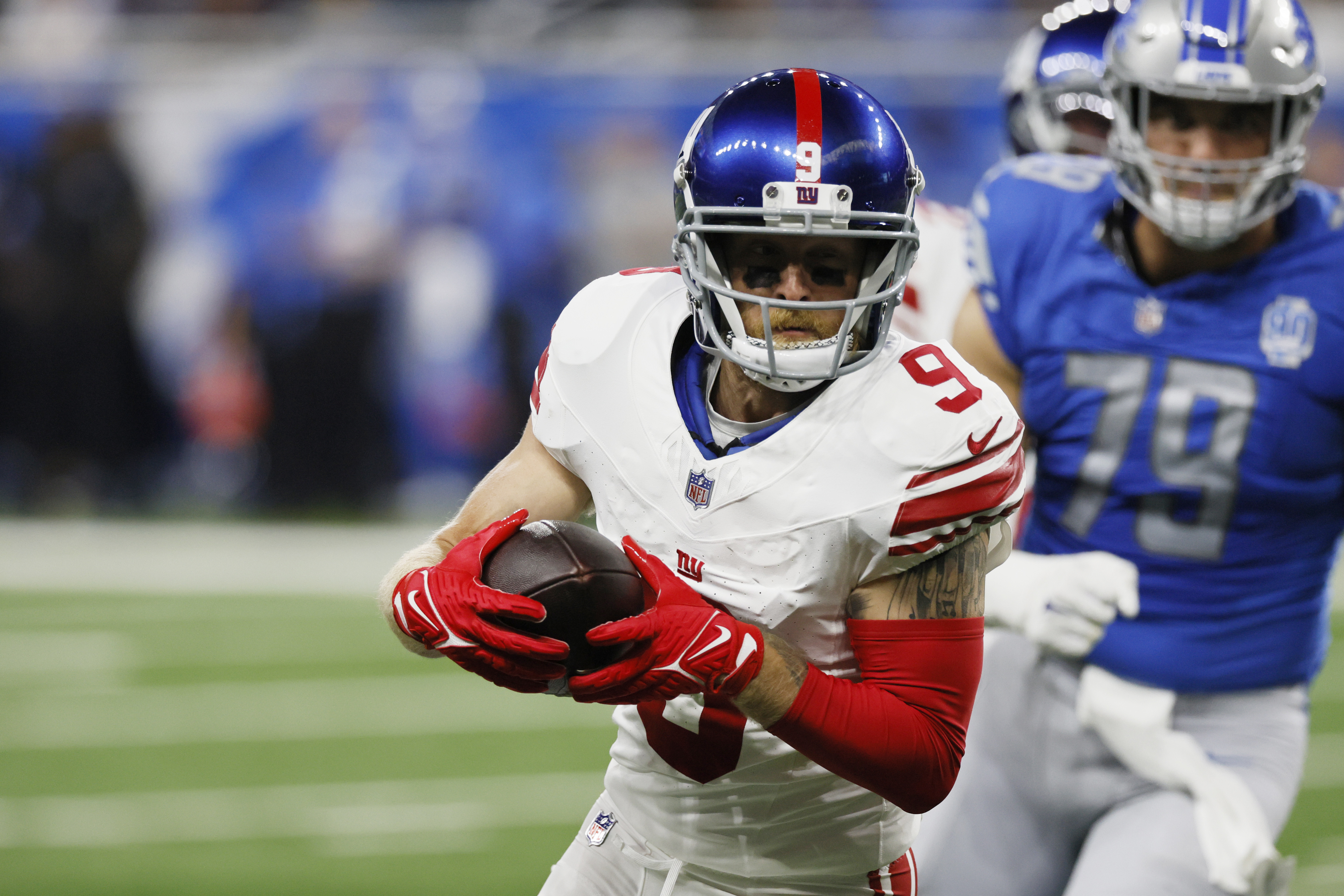 Saquon Barkley Rocks NY Giants Gear to Barber Shop