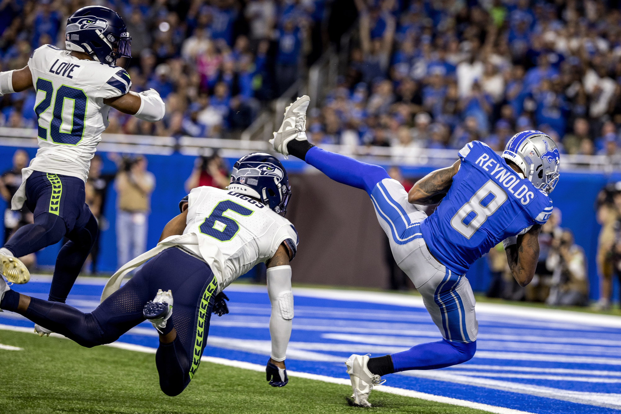 Lions pass rush never gets started in 37-31 loss to Seahawks, World