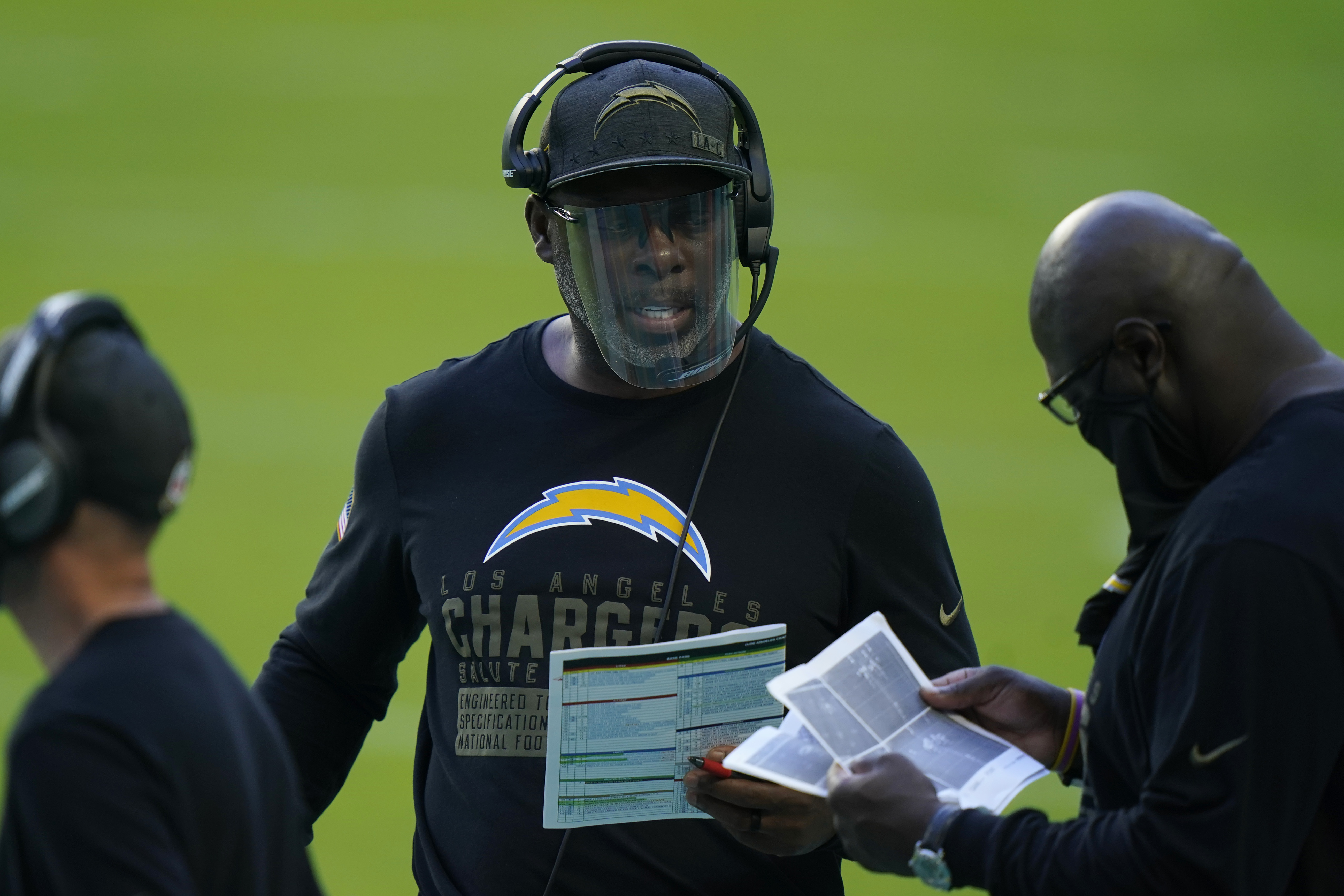 Chargers will retain coach Anthony Lynn through the end of the season:  Report 