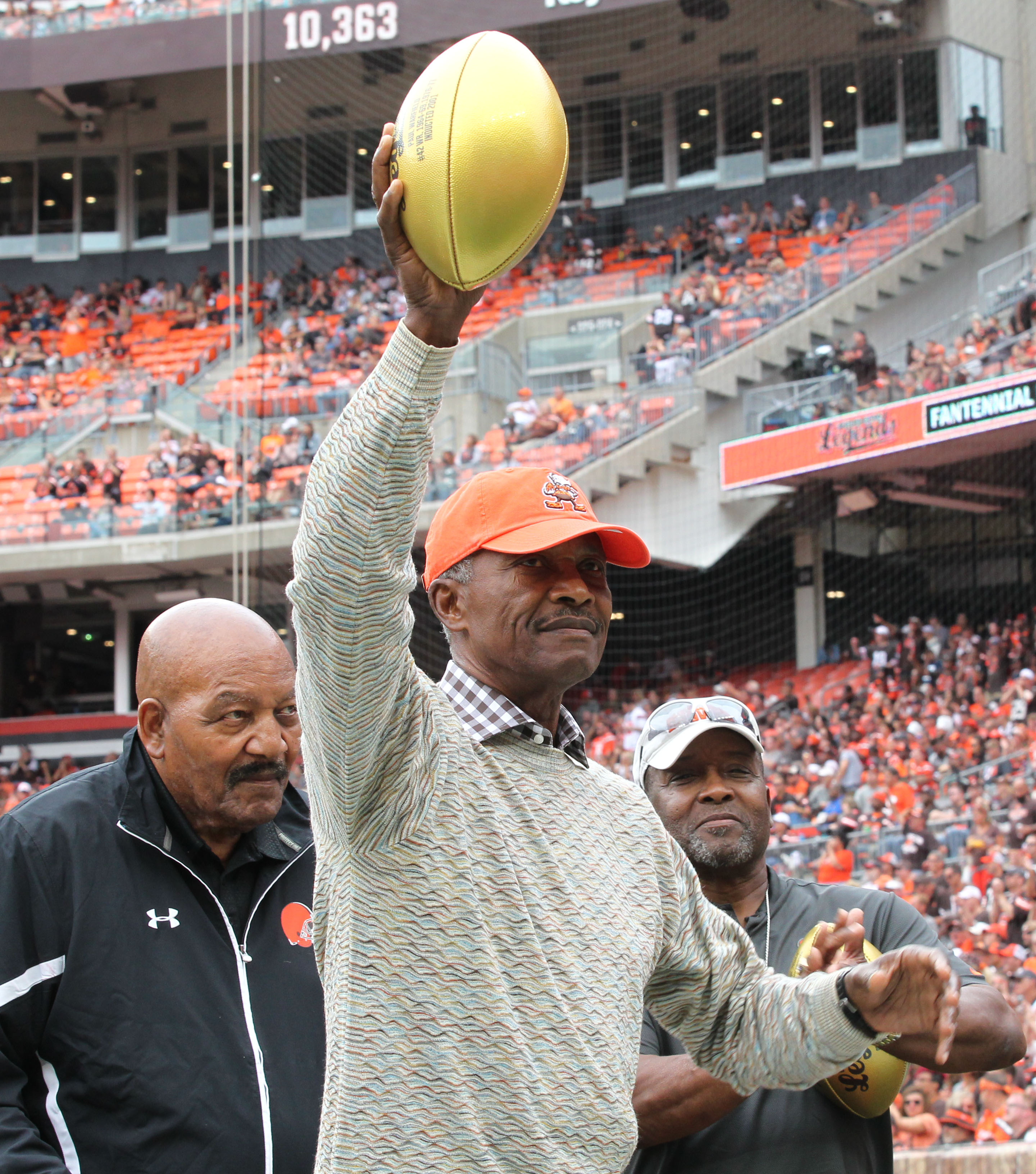 The dreams, the decision and the pressure: Bernie Kosar's story of becoming  a Cleveland Brown – Terry Pluto 