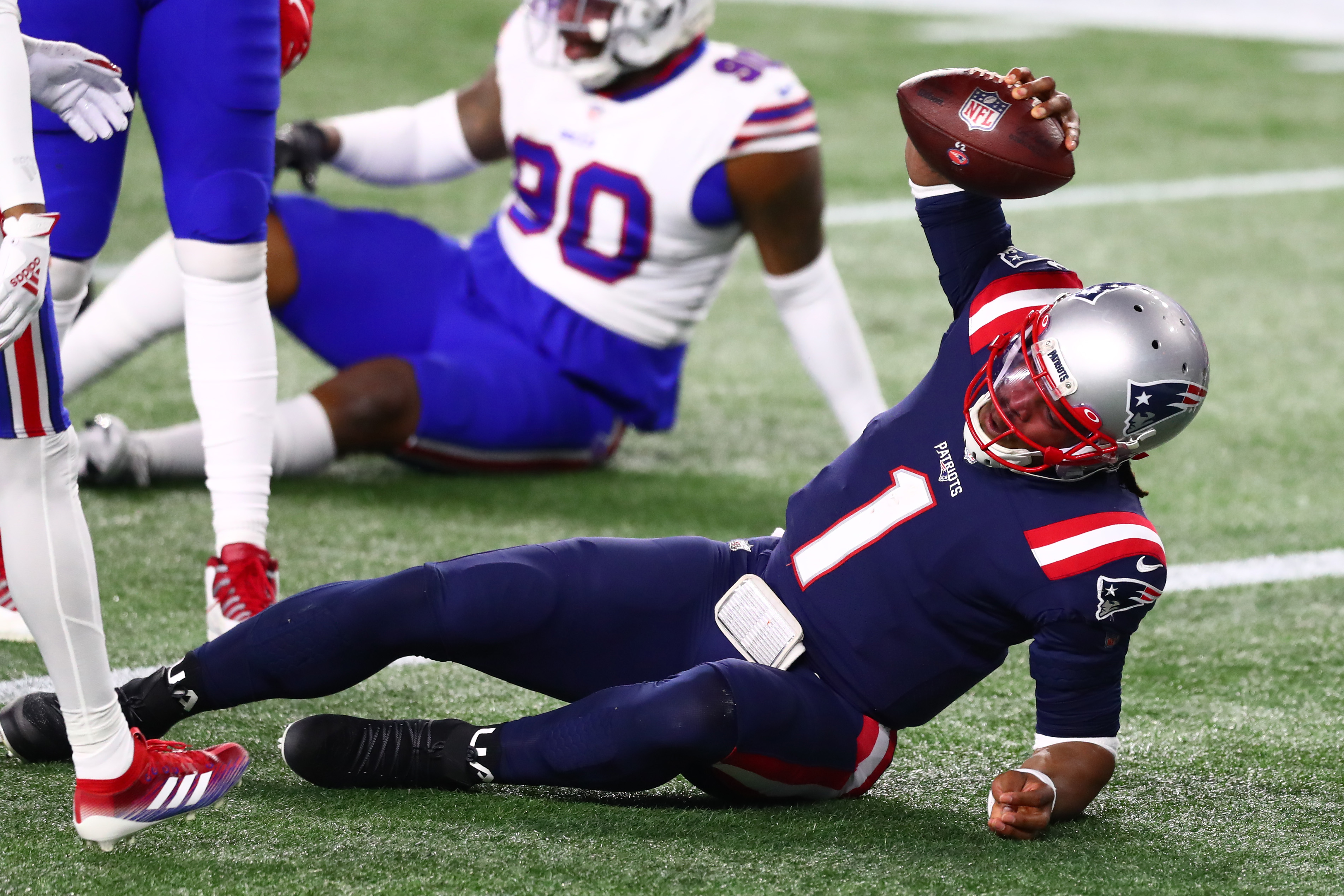 Tom Brady, Patriots Quarterbacks Experimenting With Helmet Cameras