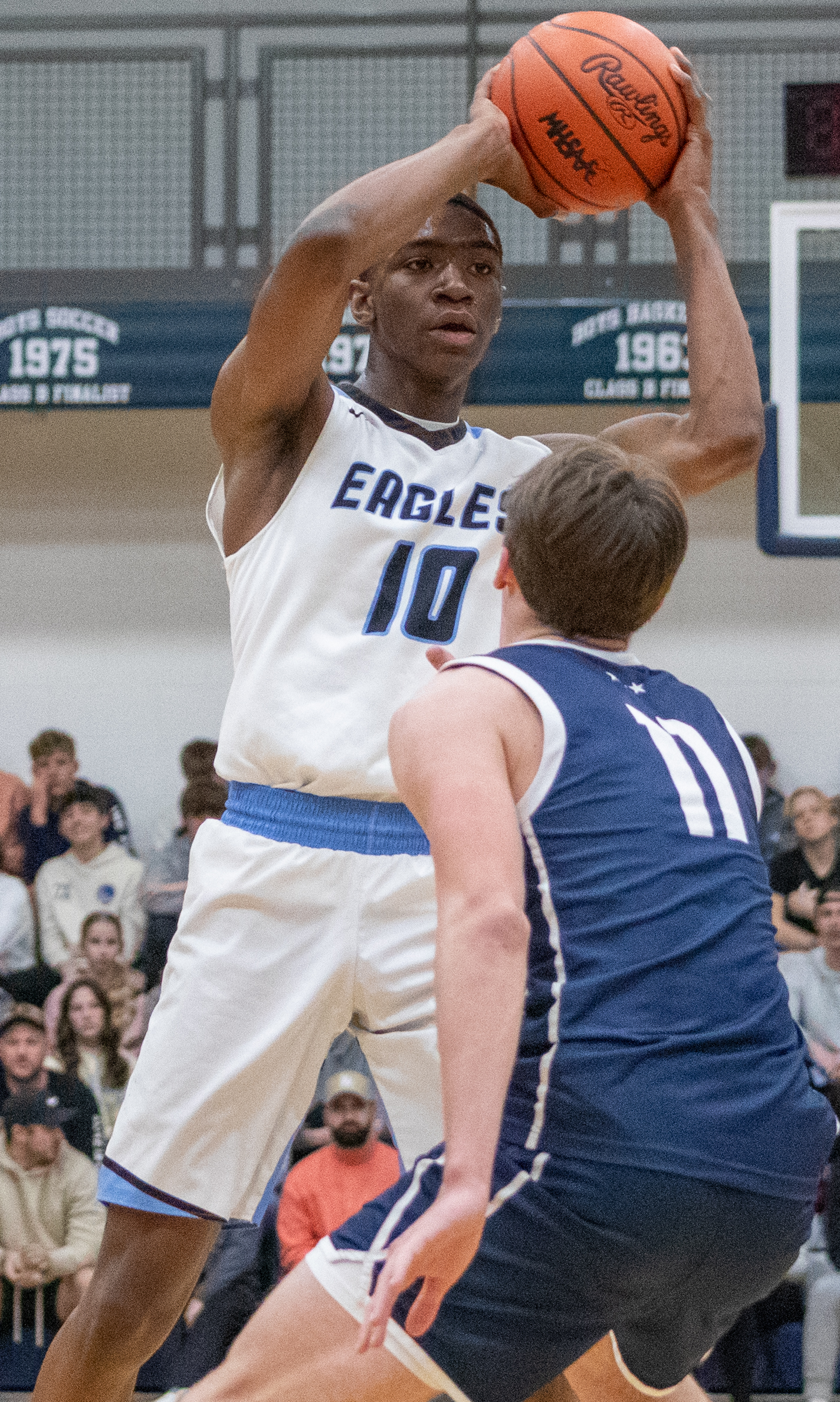 Division 2 district final boys varsity basketball game between South ...