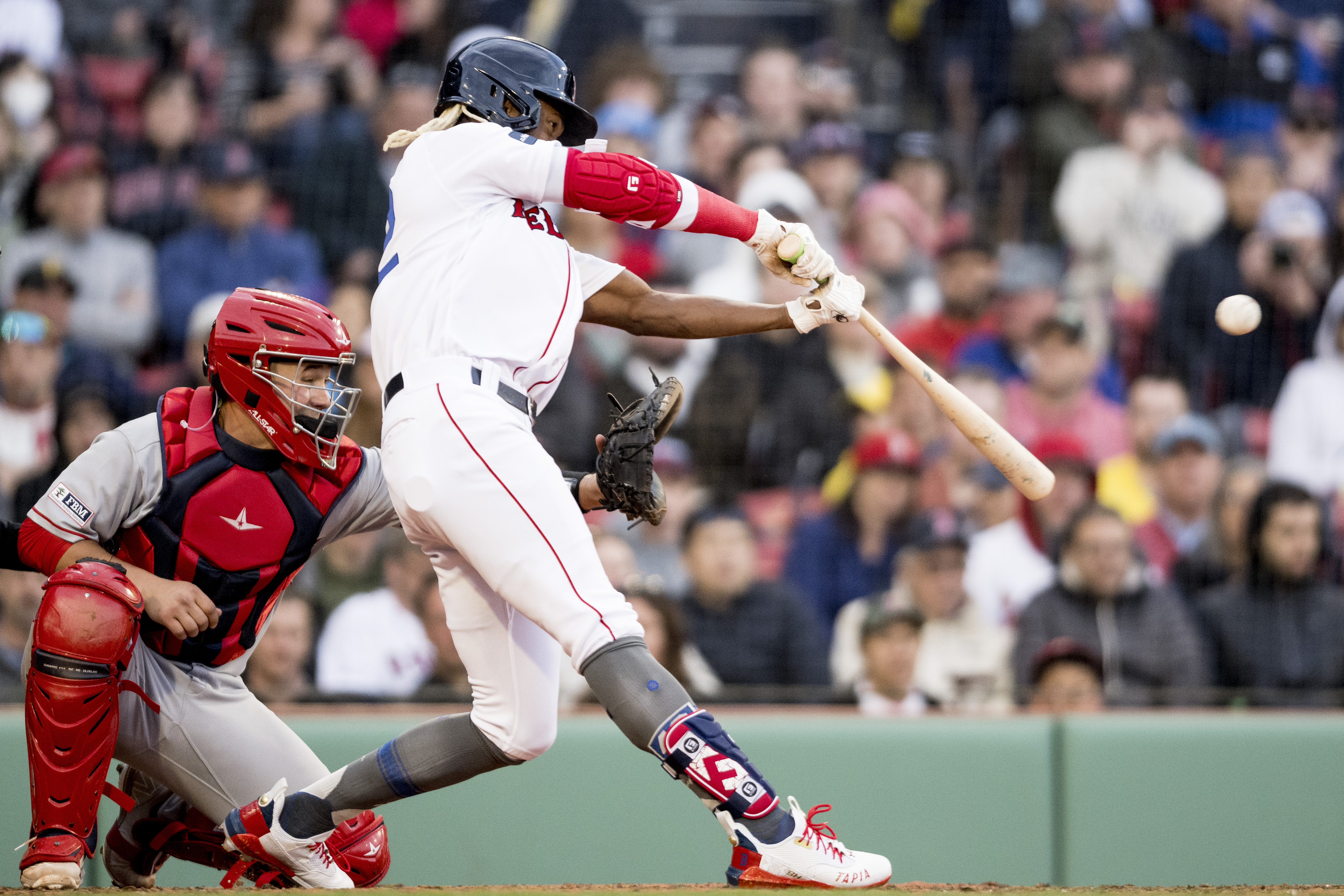Red Sox's Raimel Tapia 'would've made a hole in Green Monster' if catcher  didn't interfere 