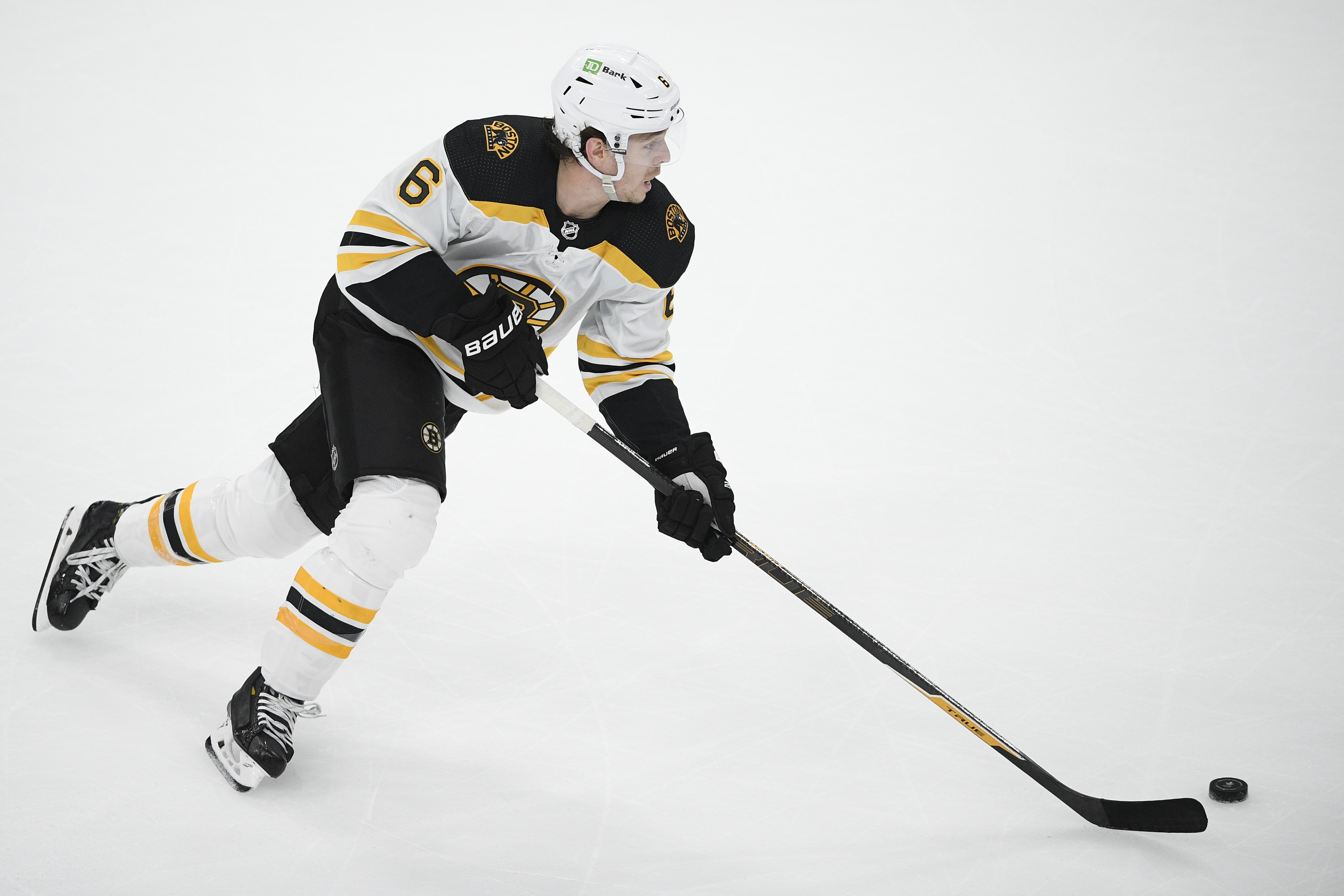 Reports: Bruins Re-Sign Mike Reilly