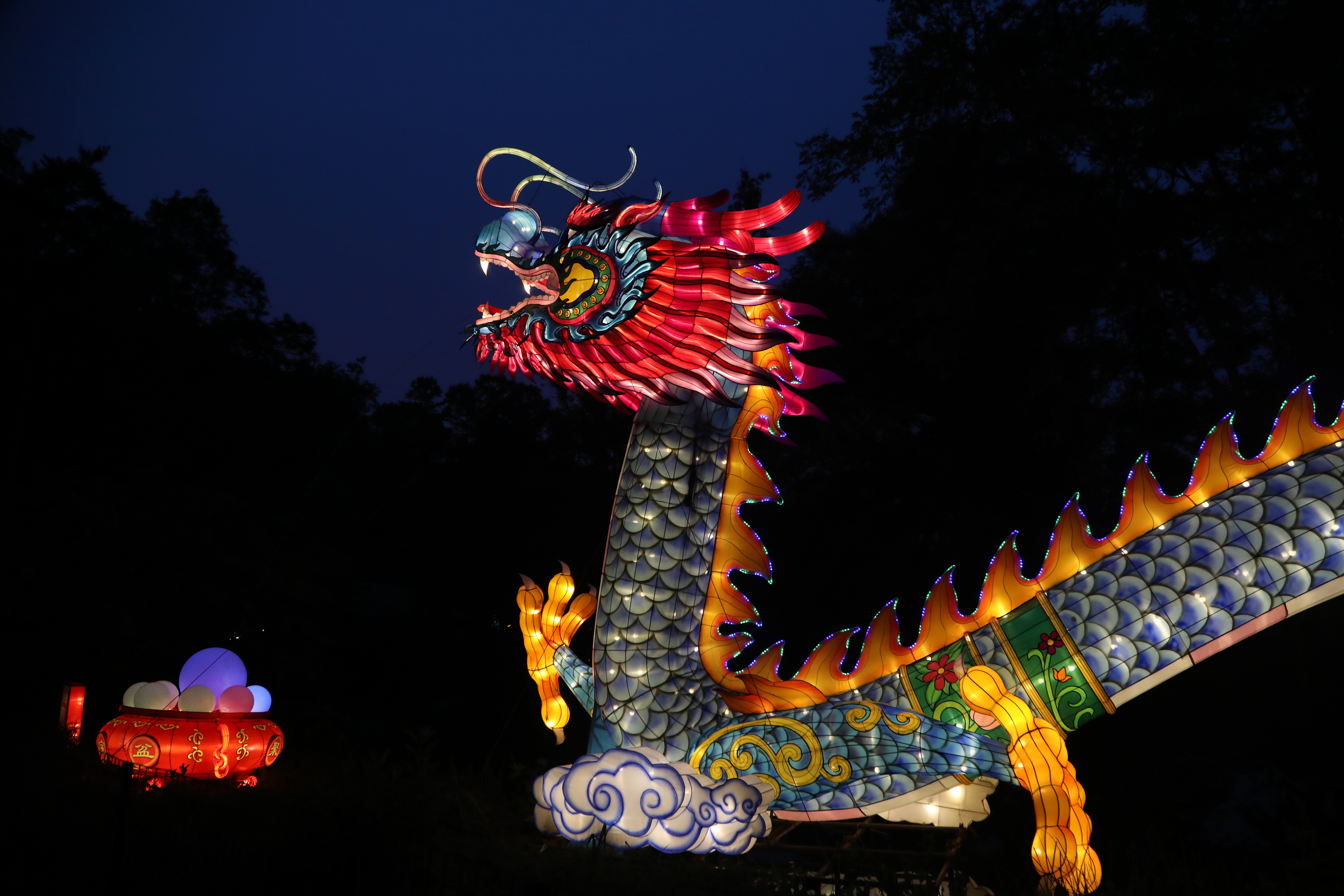Asian Lantern Festival returns to Cleveland Metroparks Zoo, opens