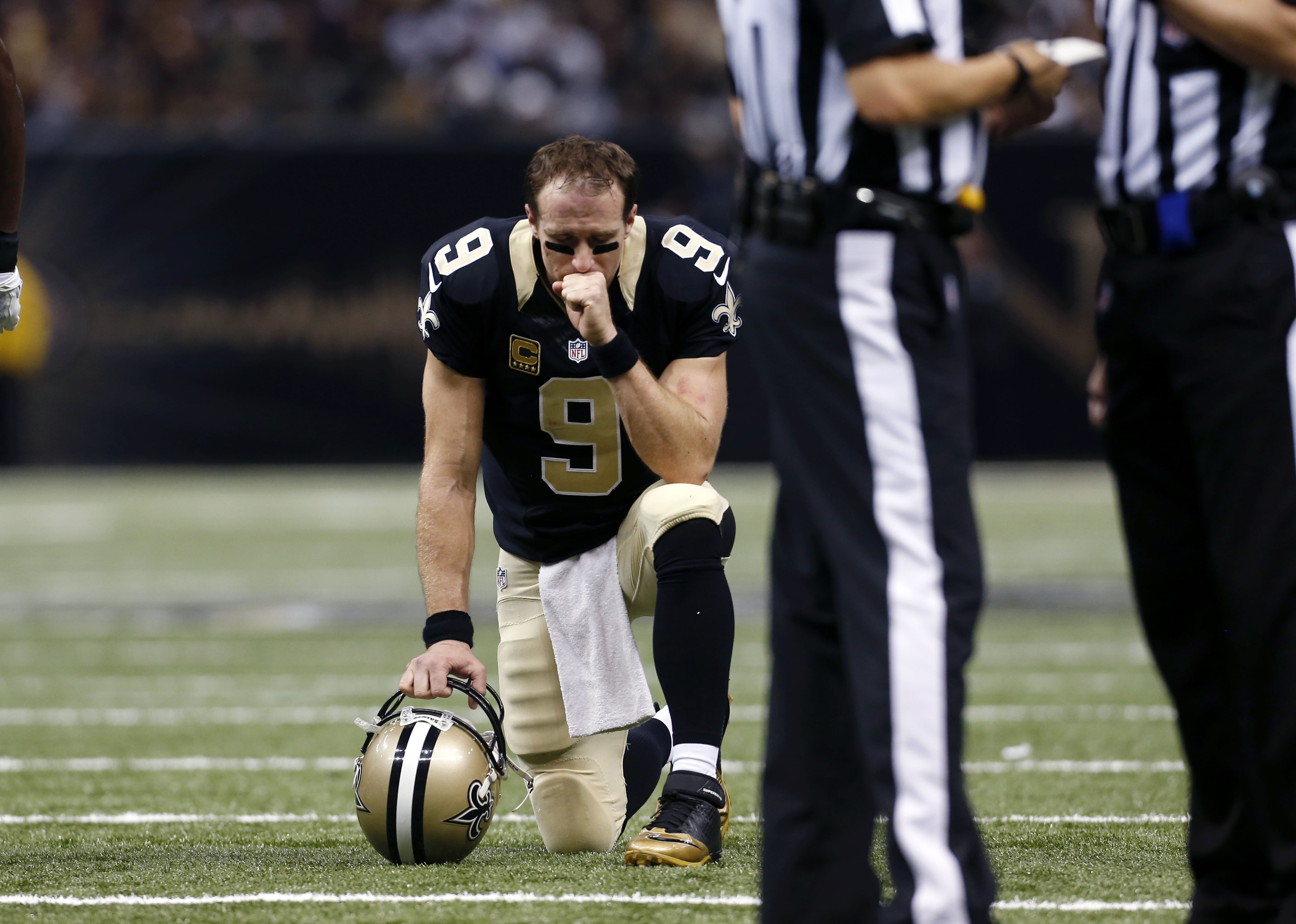 Saints fan burns #9 jersey after QB says he will never agree with players  who kneel during national anthem