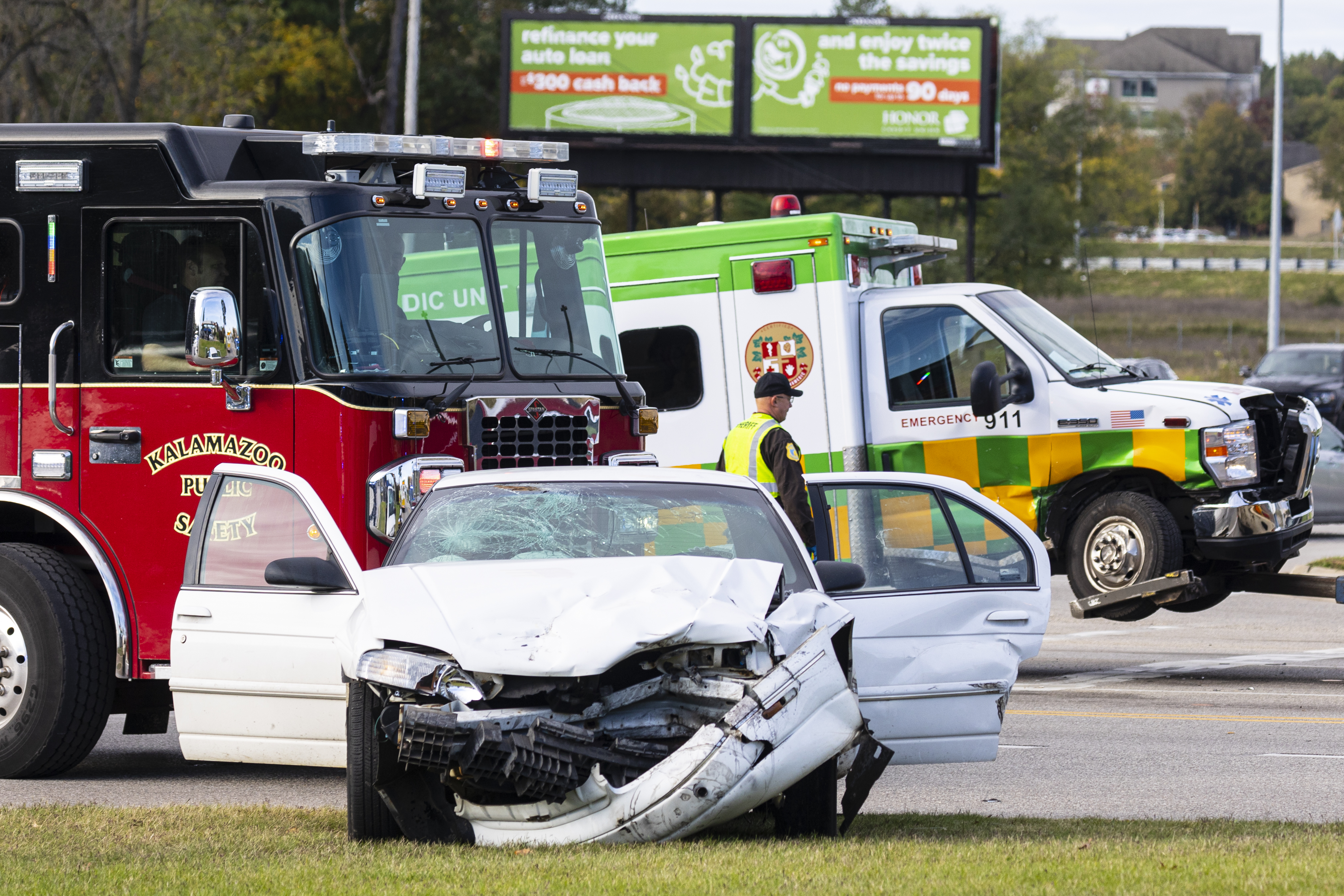 3-vehicle crash blocks traffic on Stadium Drive in Kalamazoo 