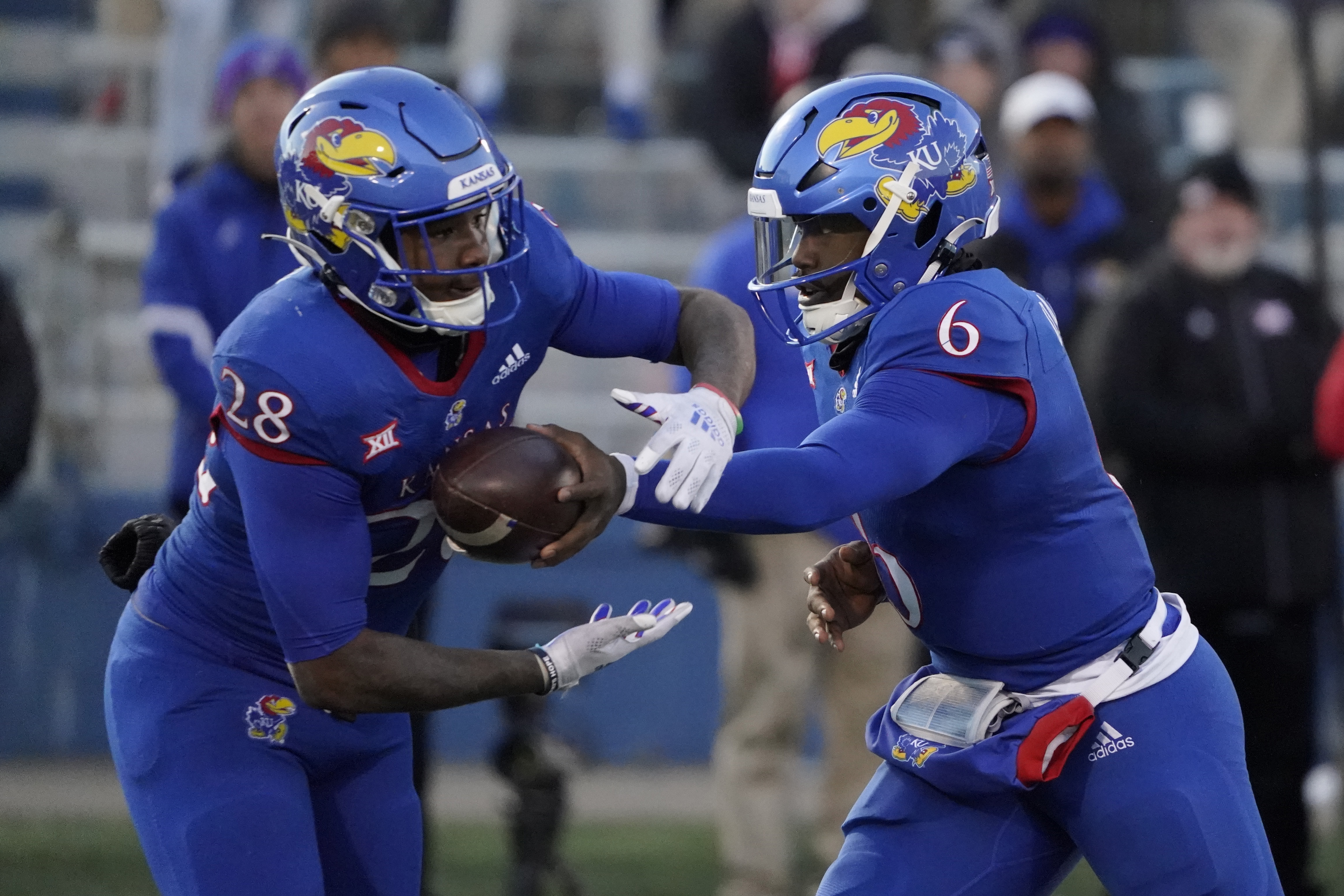 What time, TV channel is Kansas Jayhawks vs Texas football today? Free live stream, odds (9/30/2023)