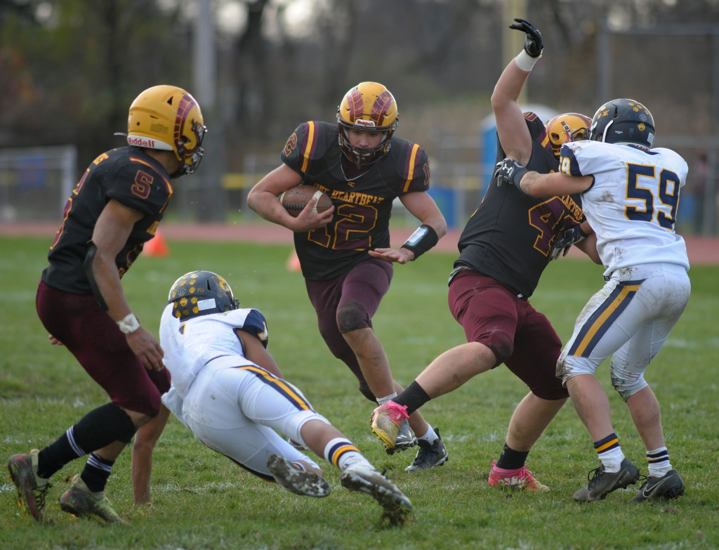 Gloucester vs. Gloucester Catholic football, Nov. 28, 2020. - nj.com