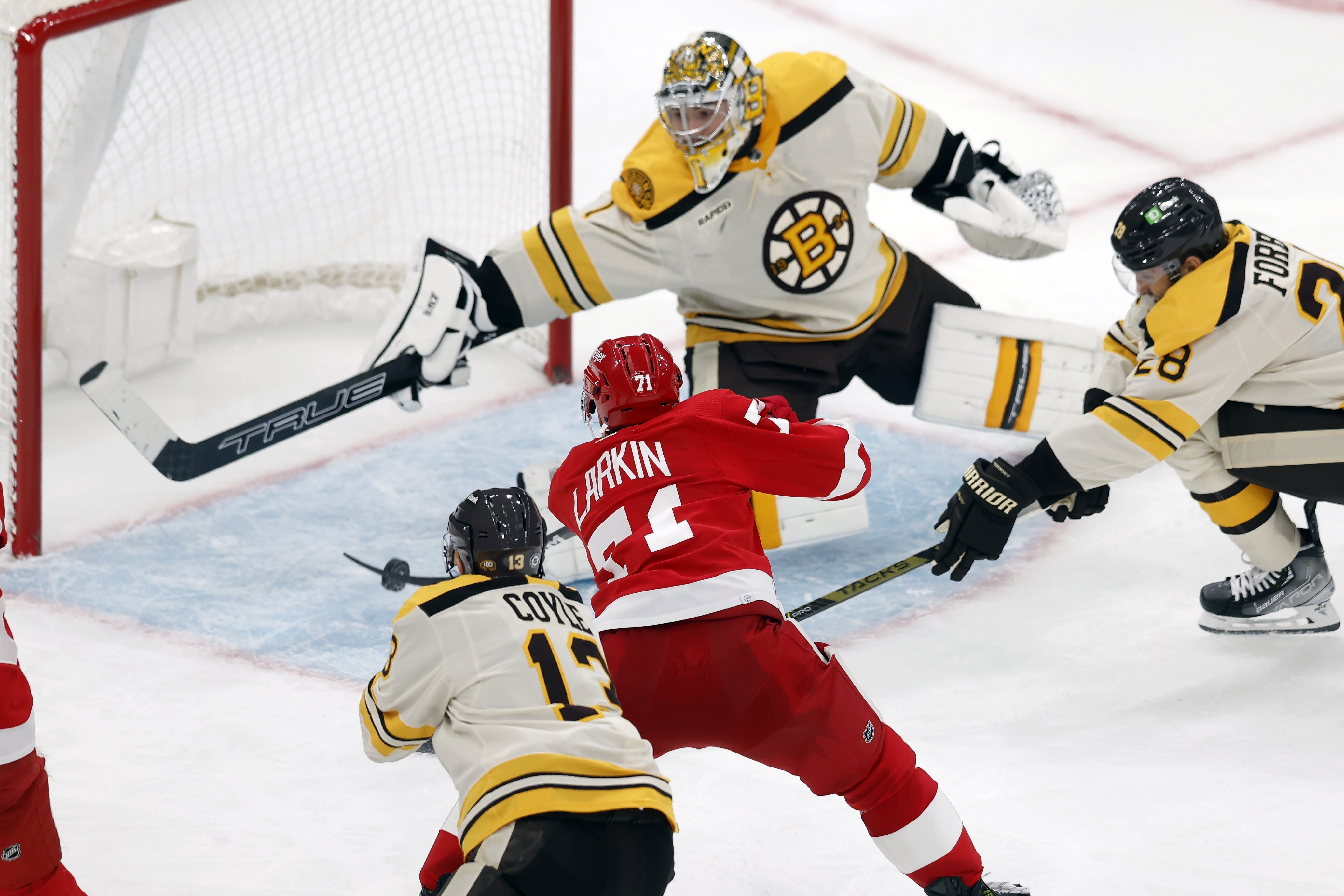 Boston bruins live on sale stream online free